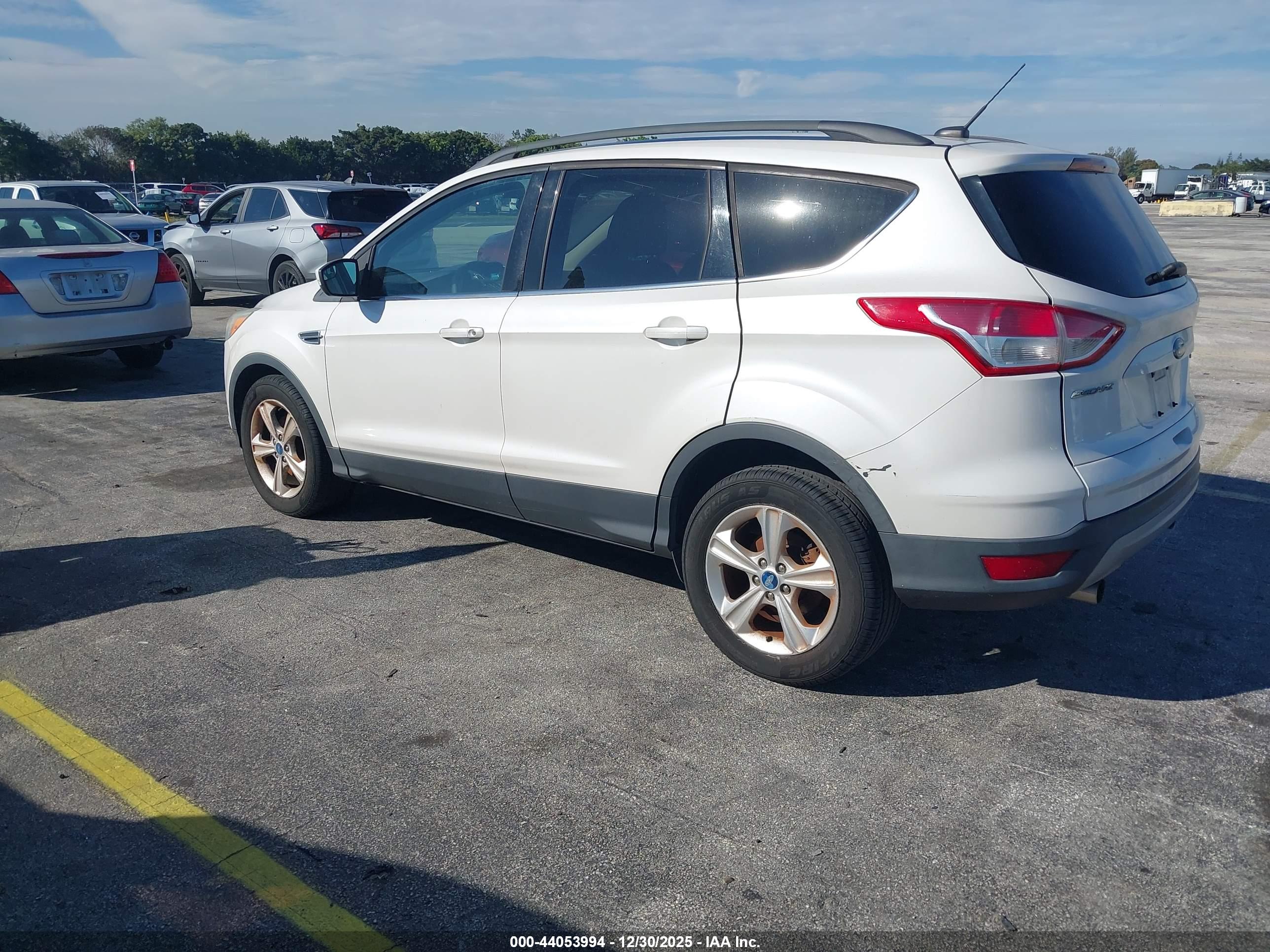 FORD ESCAPE image 3