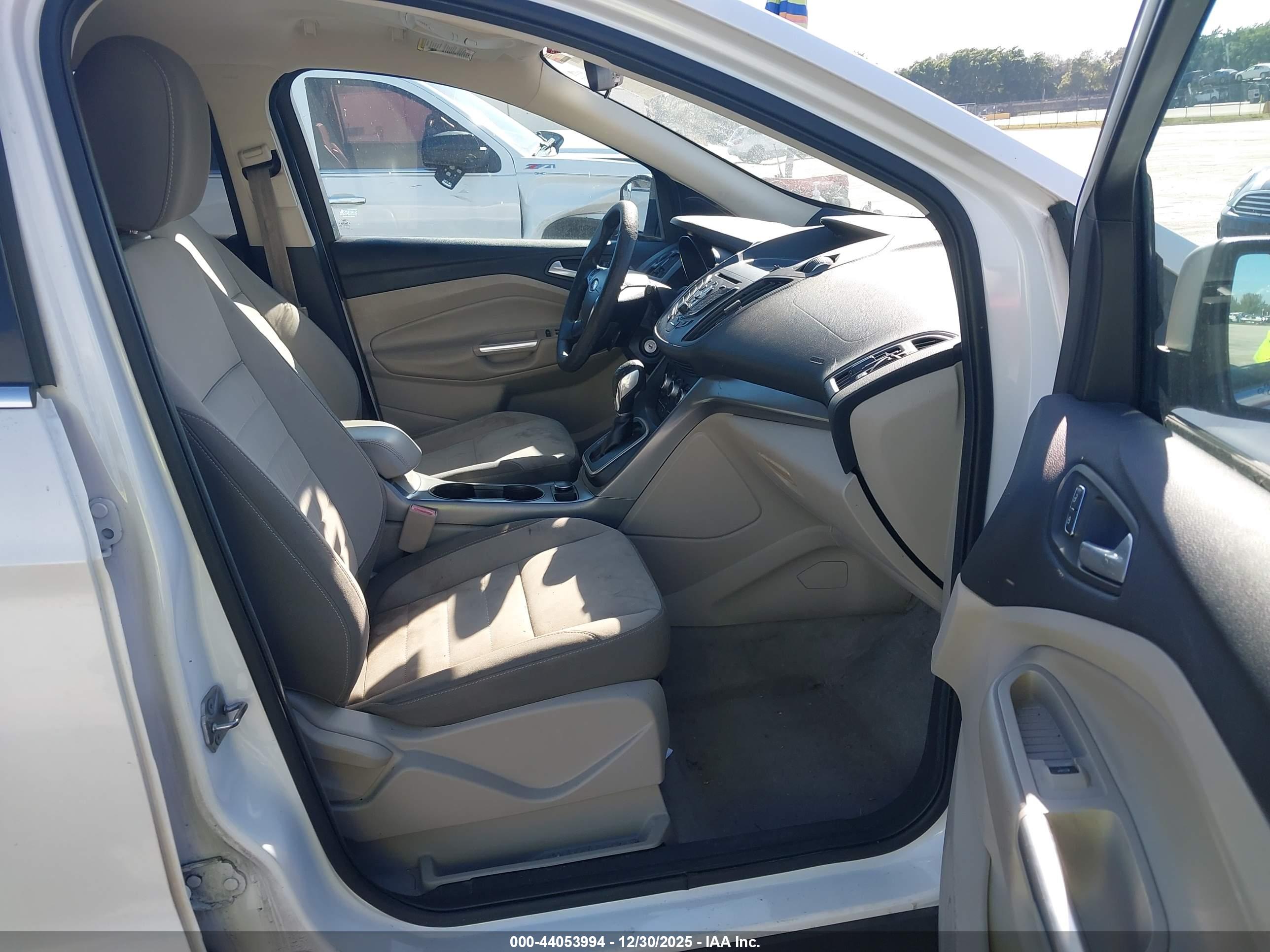 FORD ESCAPE image 5