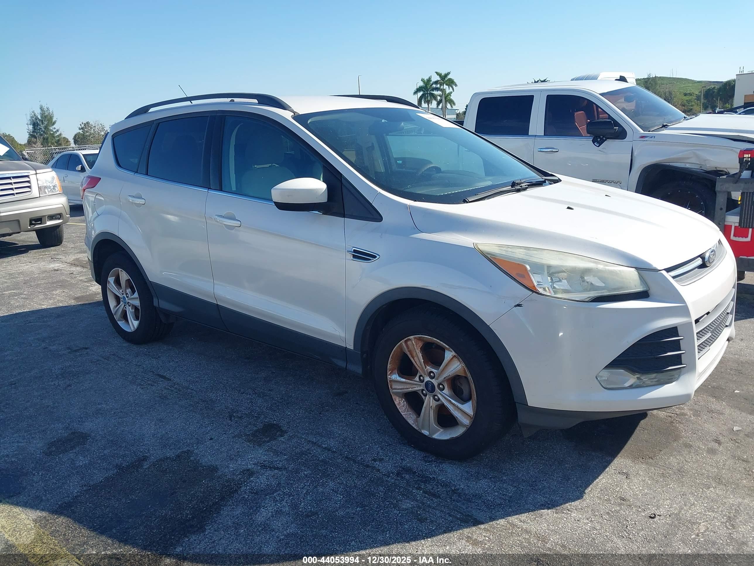 FORD ESCAPE image 6