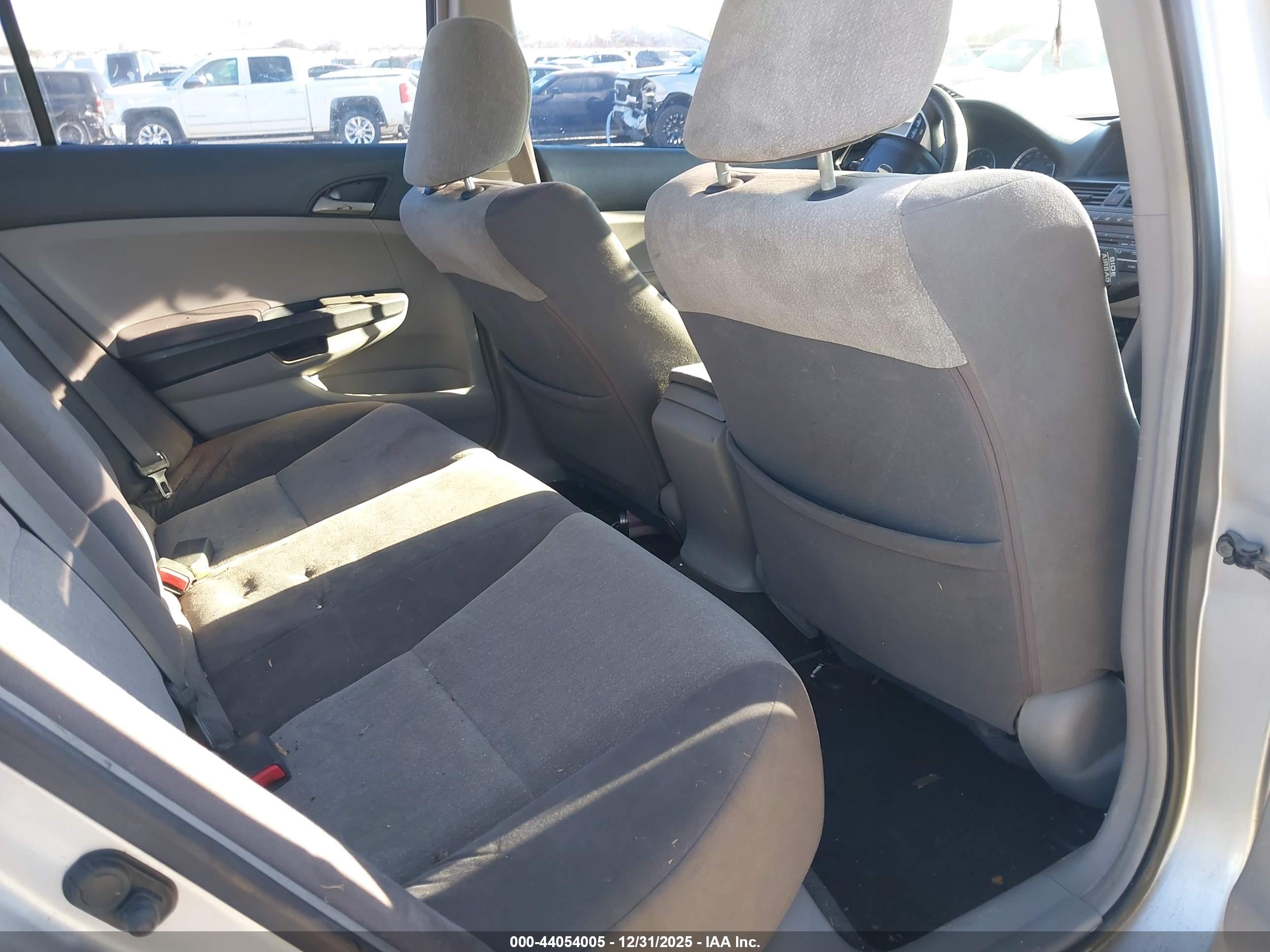 HONDA ACCORD image 8