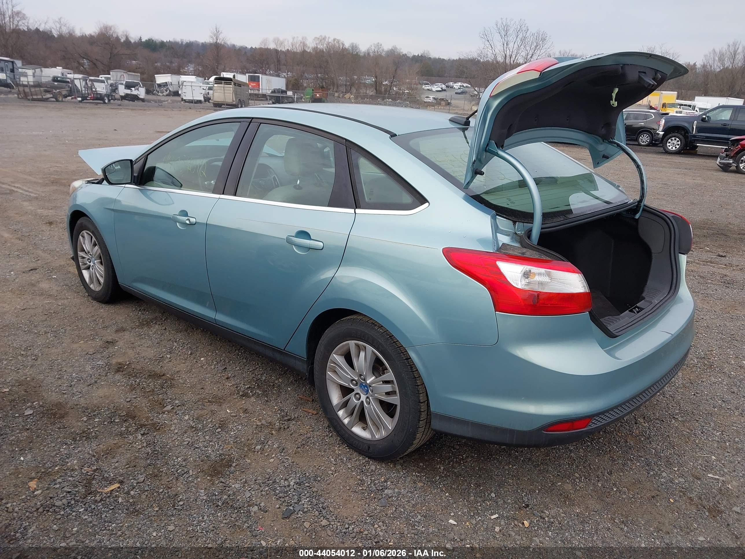 FORD FOCUS image 3