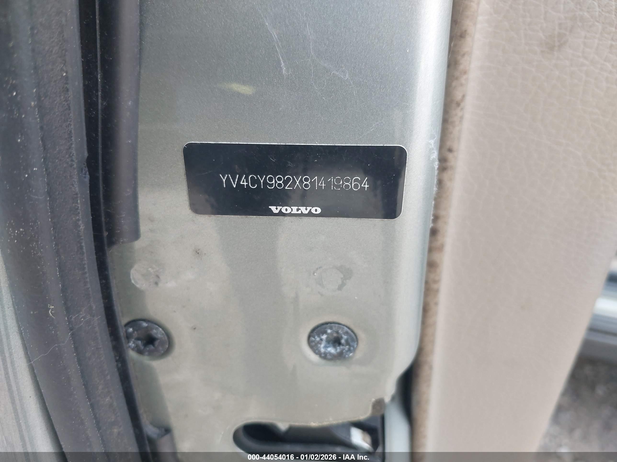 VOLVO XC90 image 9