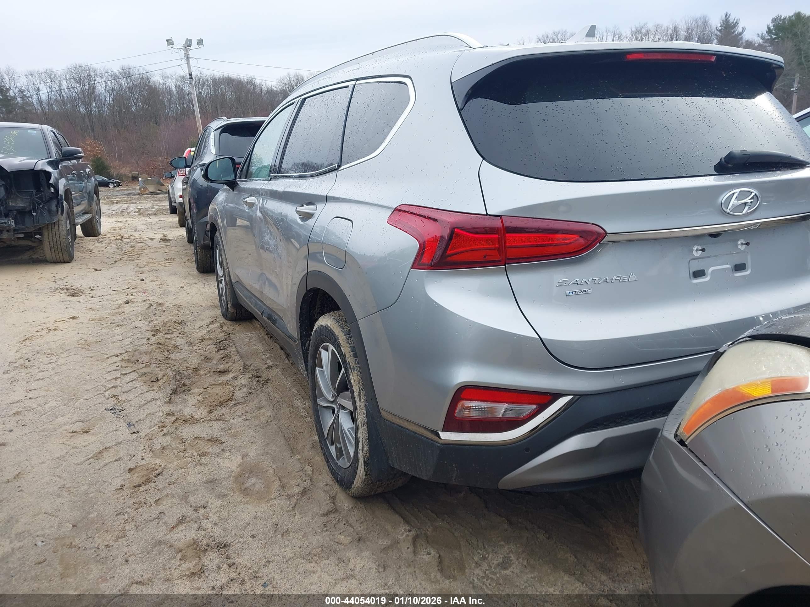 HYUNDAI SANTA image 3