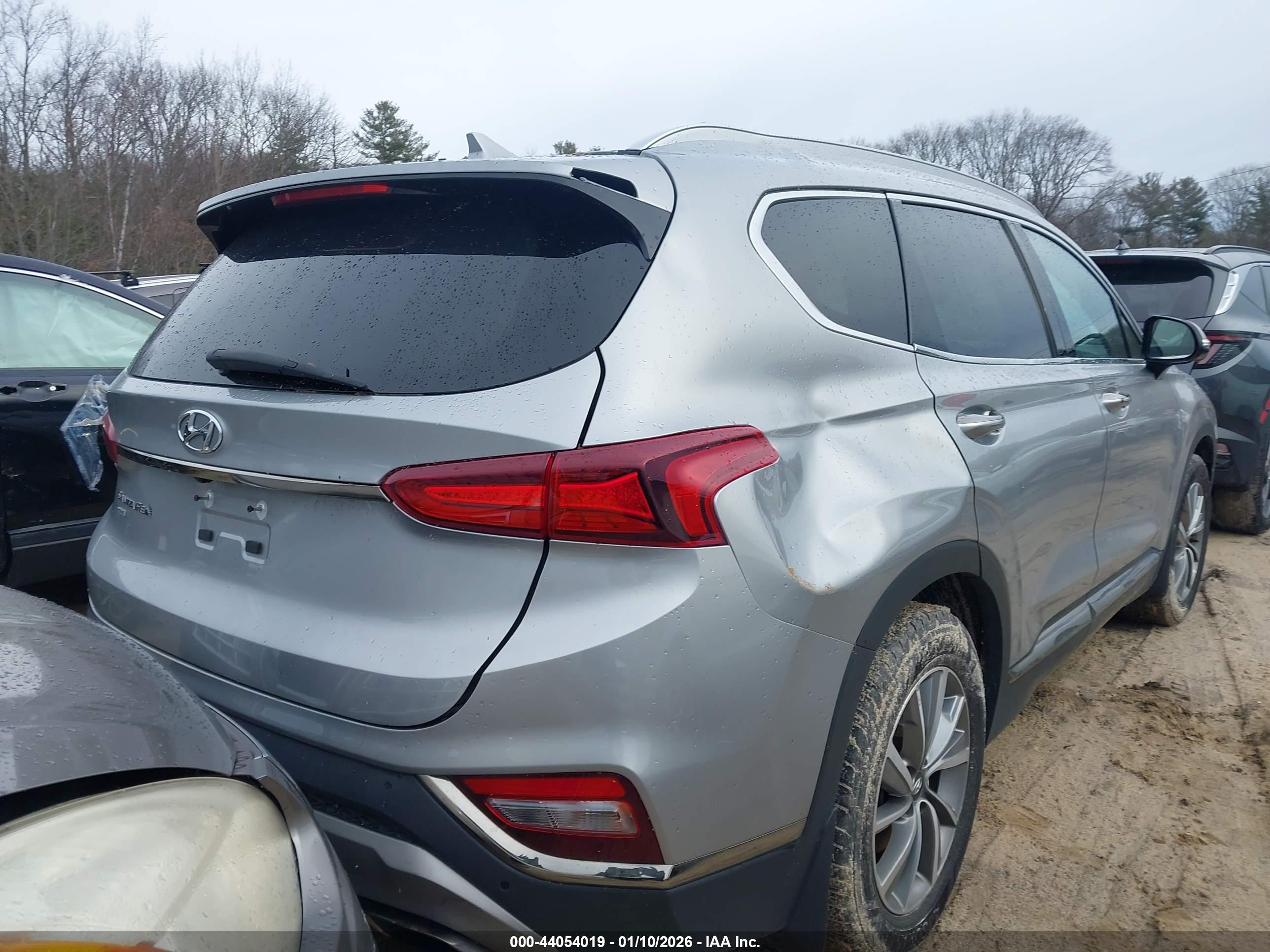 HYUNDAI SANTA image 4