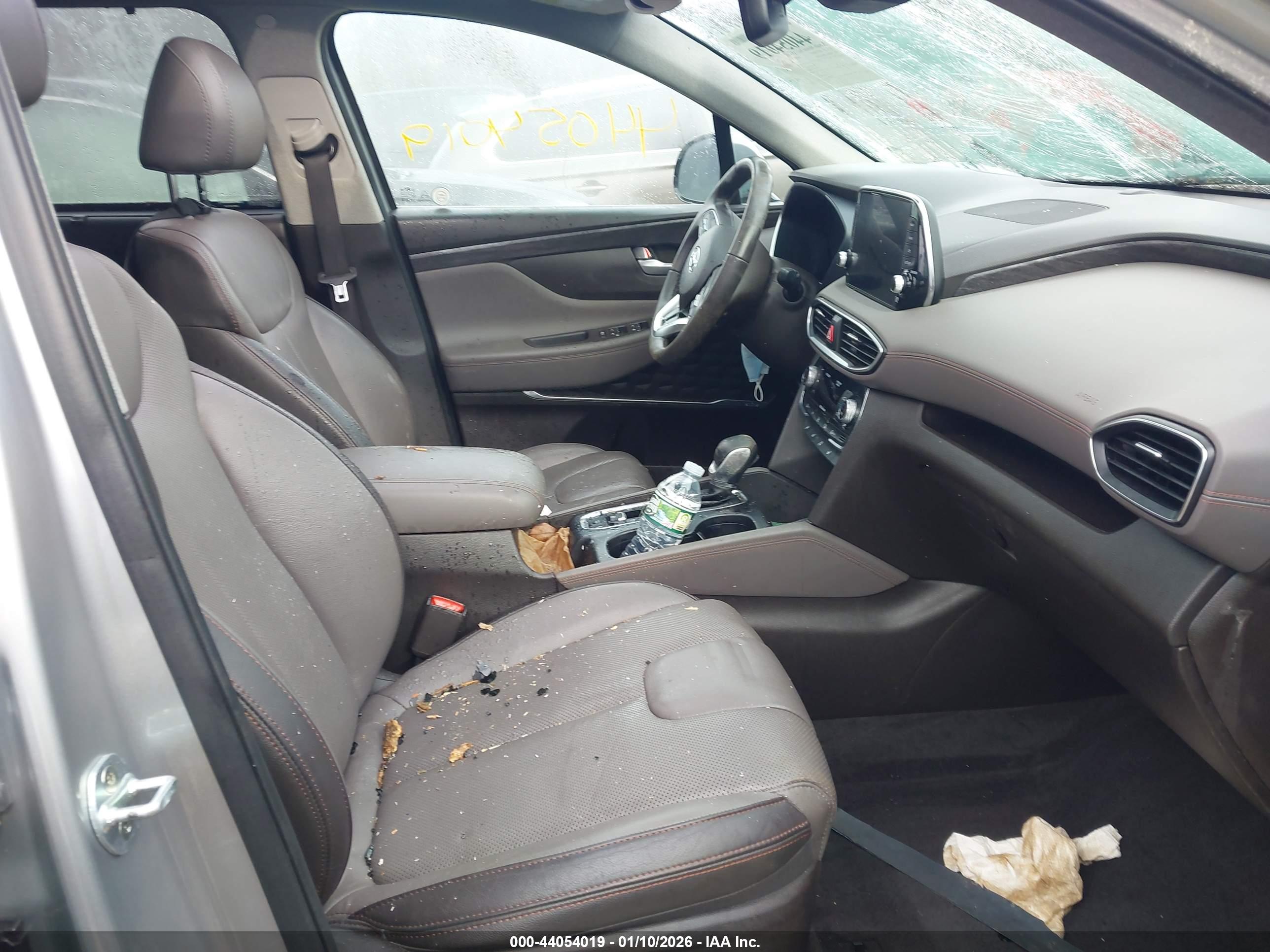 HYUNDAI SANTA image 5