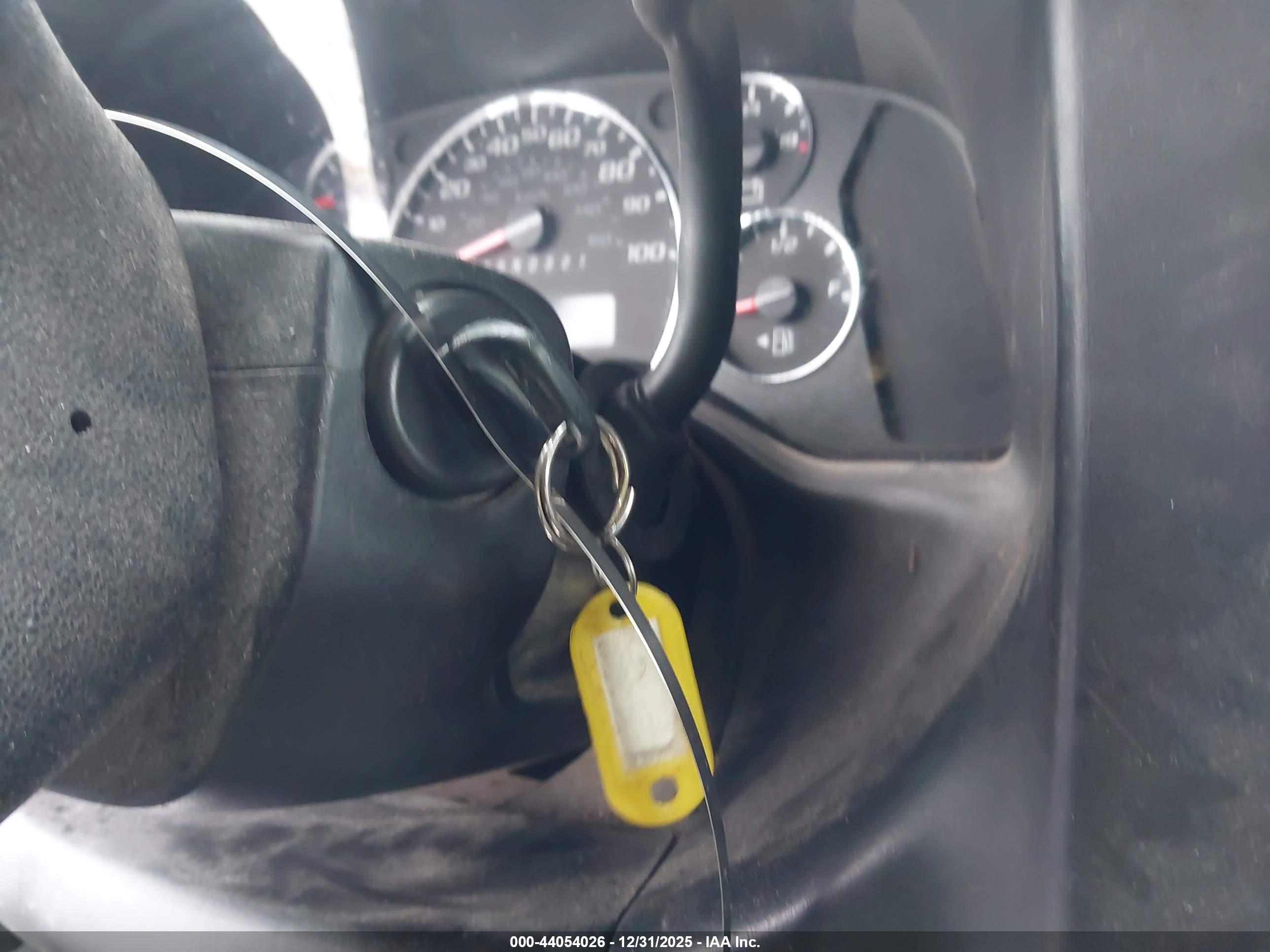 CHEVROLET EXPRESS image 11