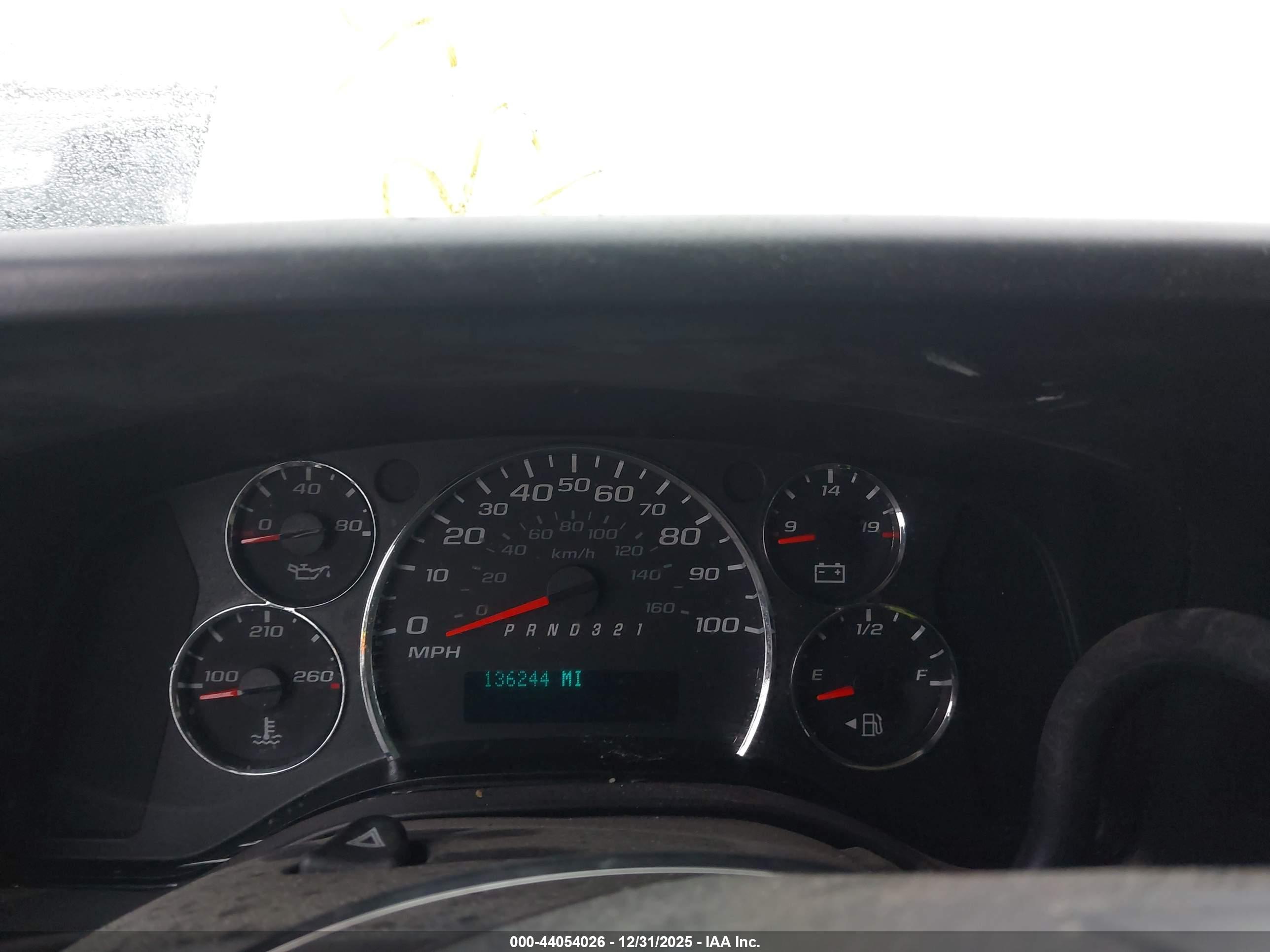 CHEVROLET EXPRESS image 7