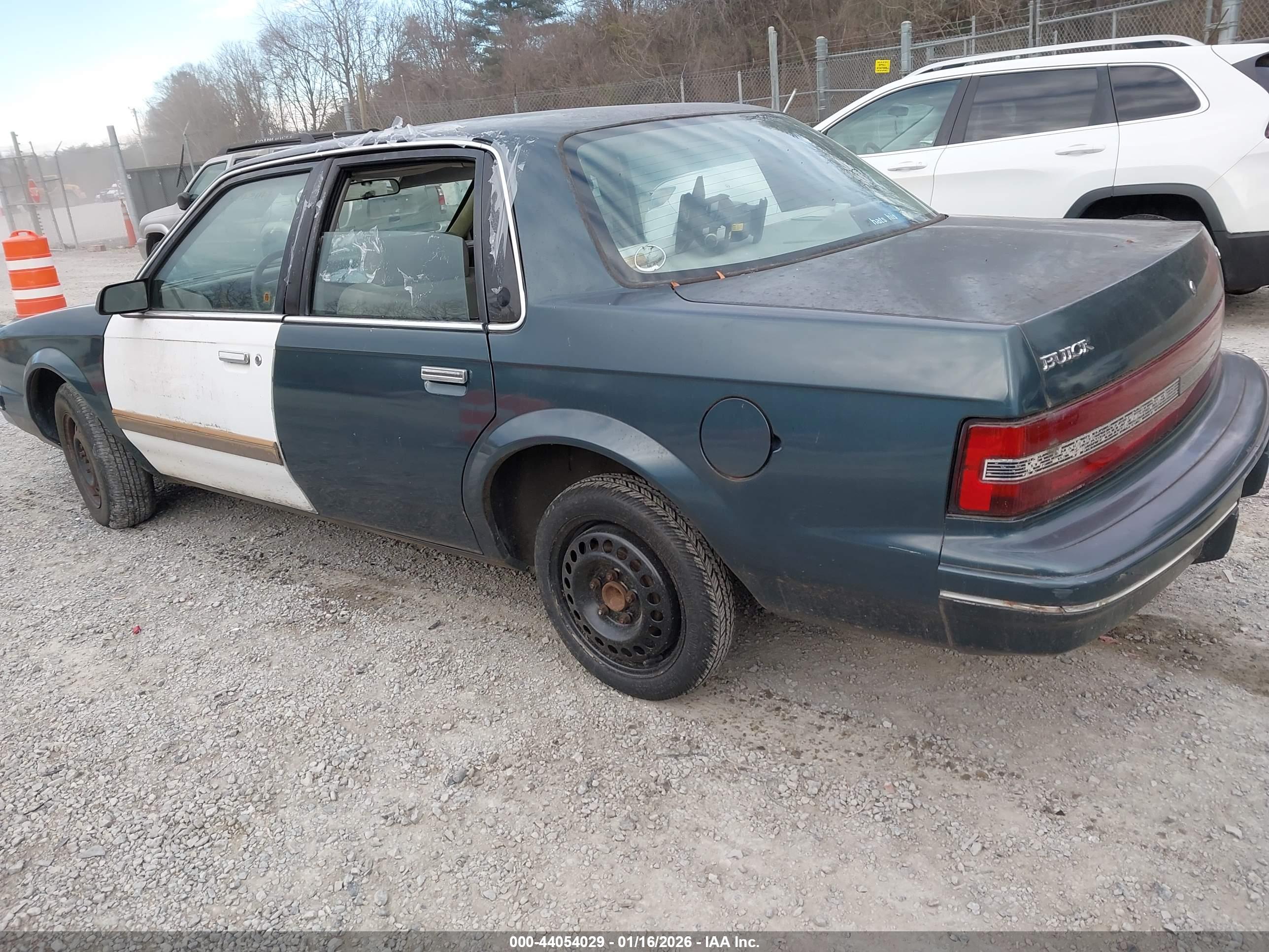 BUICK CENTURY image 3