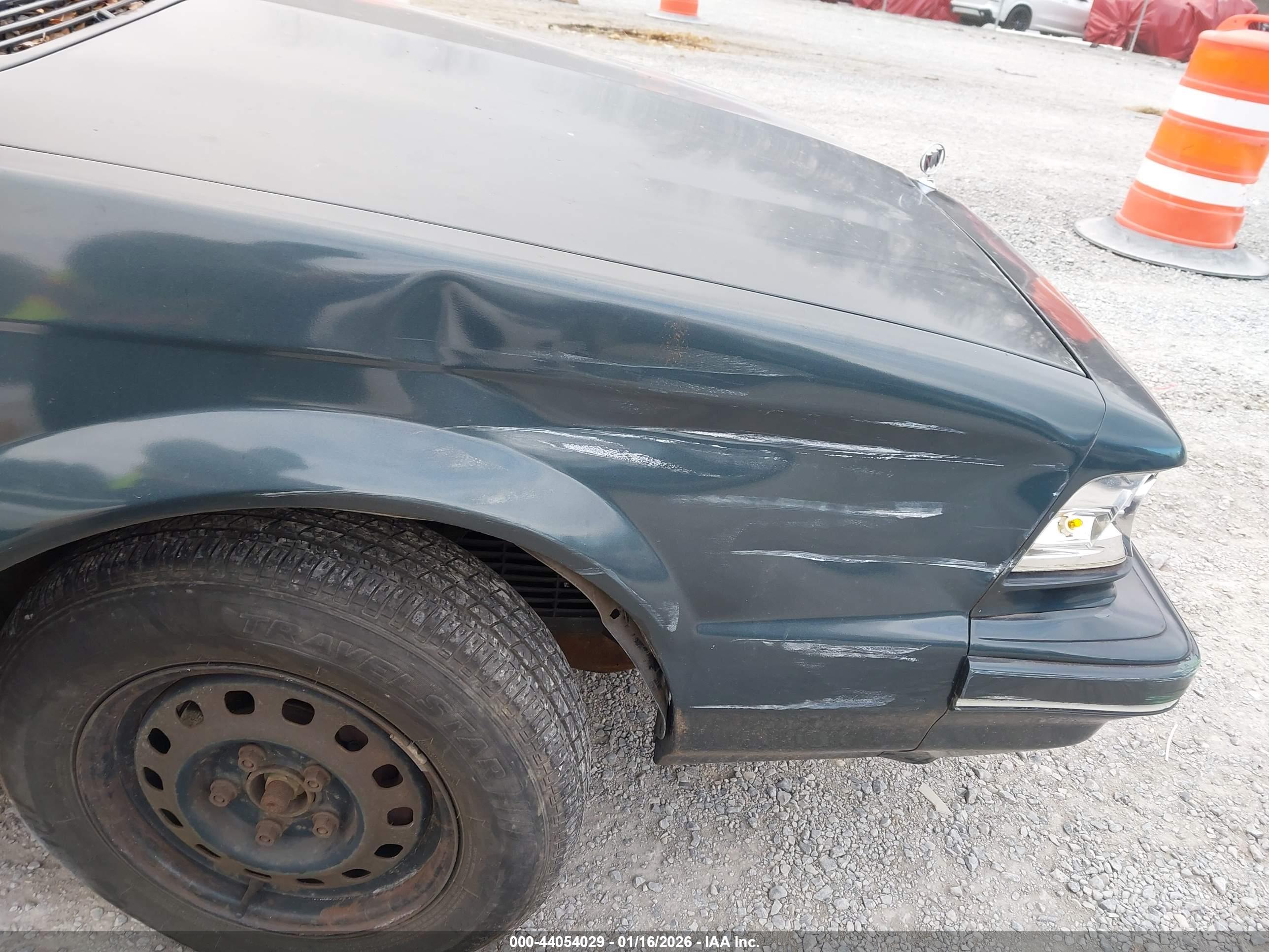 BUICK CENTURY image 6