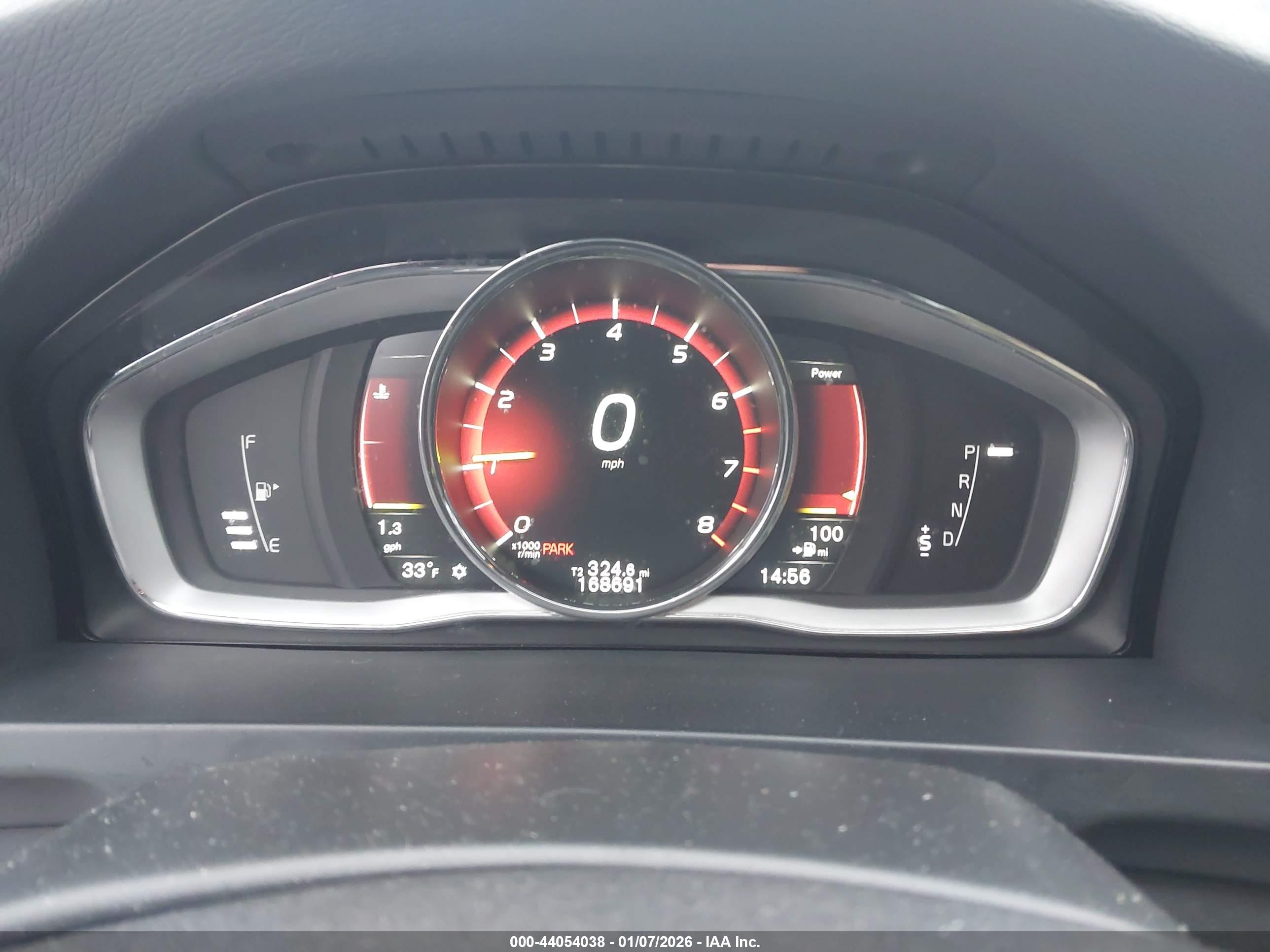 VOLVO S60 image 7