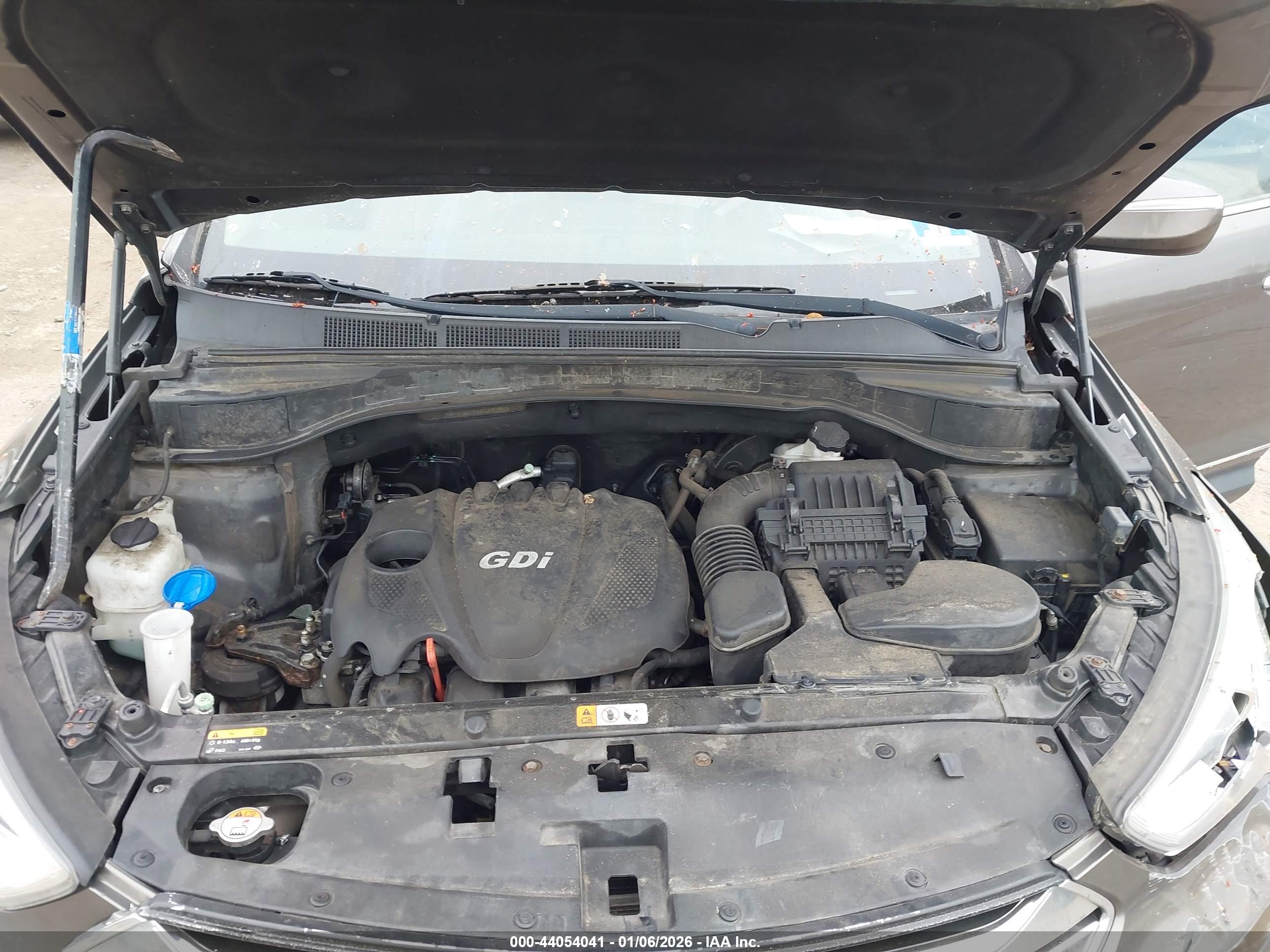 HYUNDAI SANTA image 10