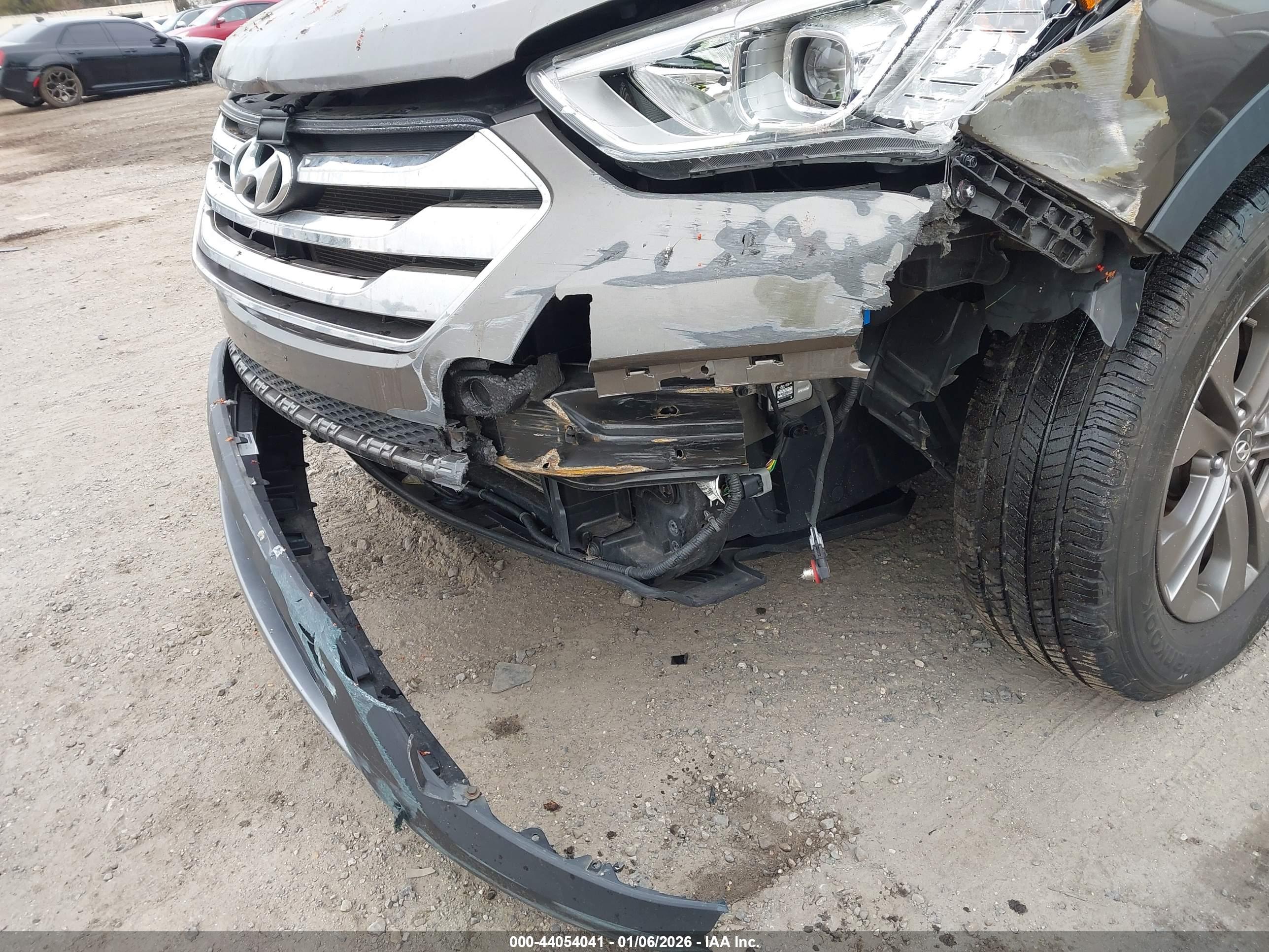 HYUNDAI SANTA image 6