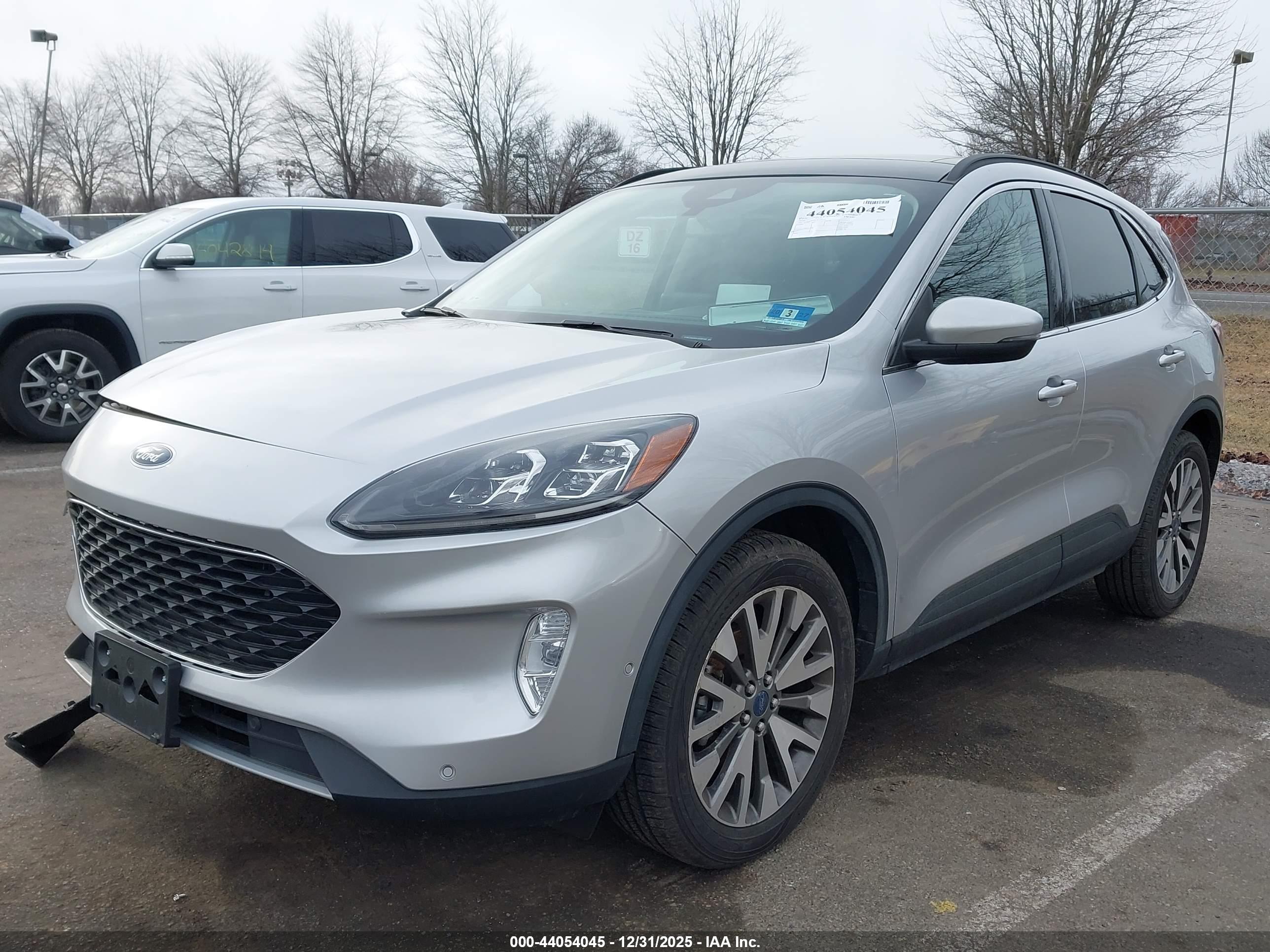 FORD ESCAPE image 2