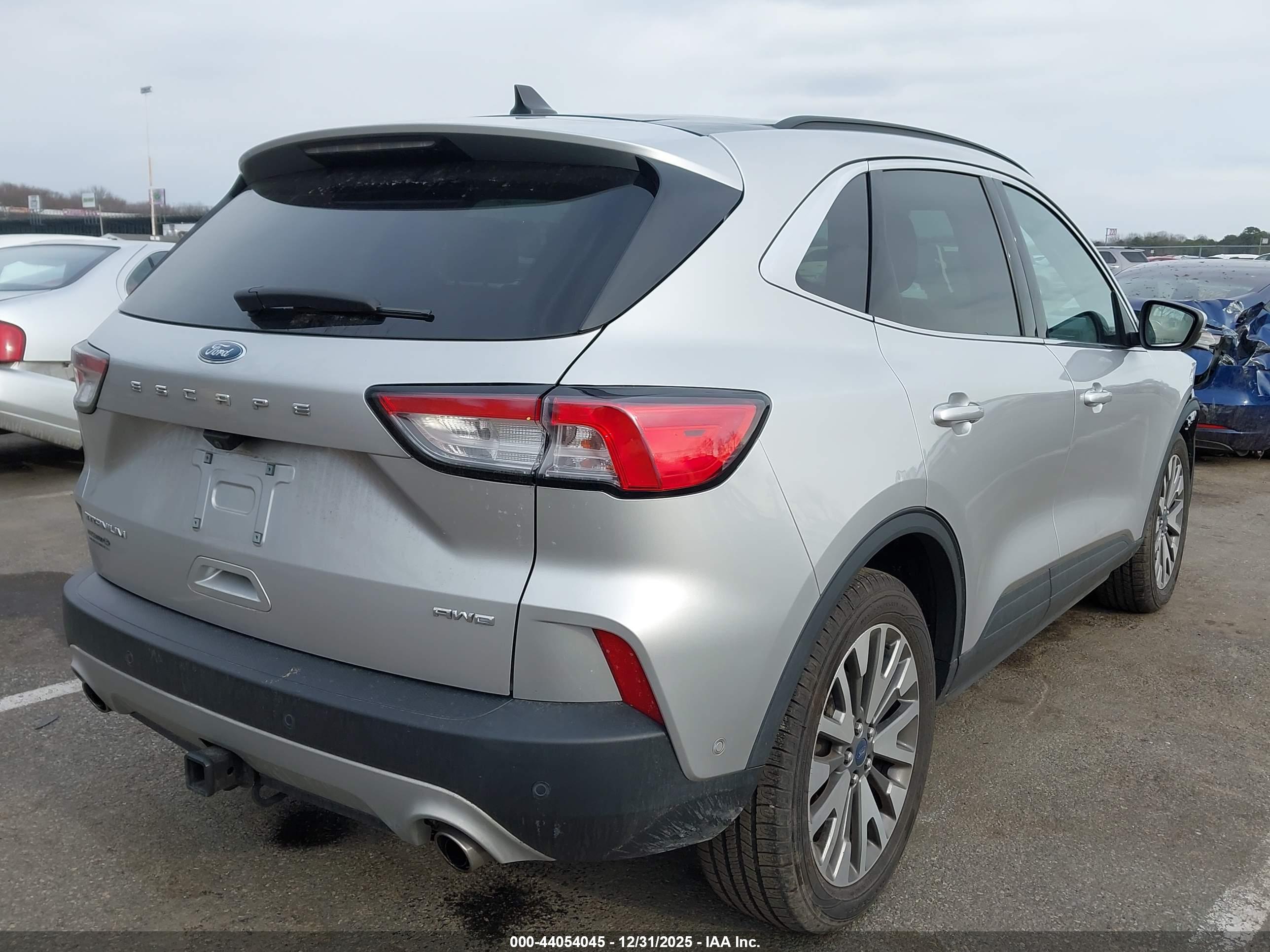 FORD ESCAPE image 4