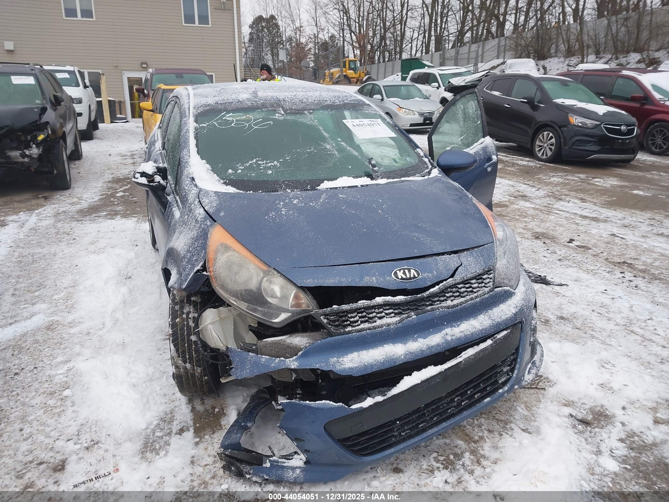 KIA RIO image 6