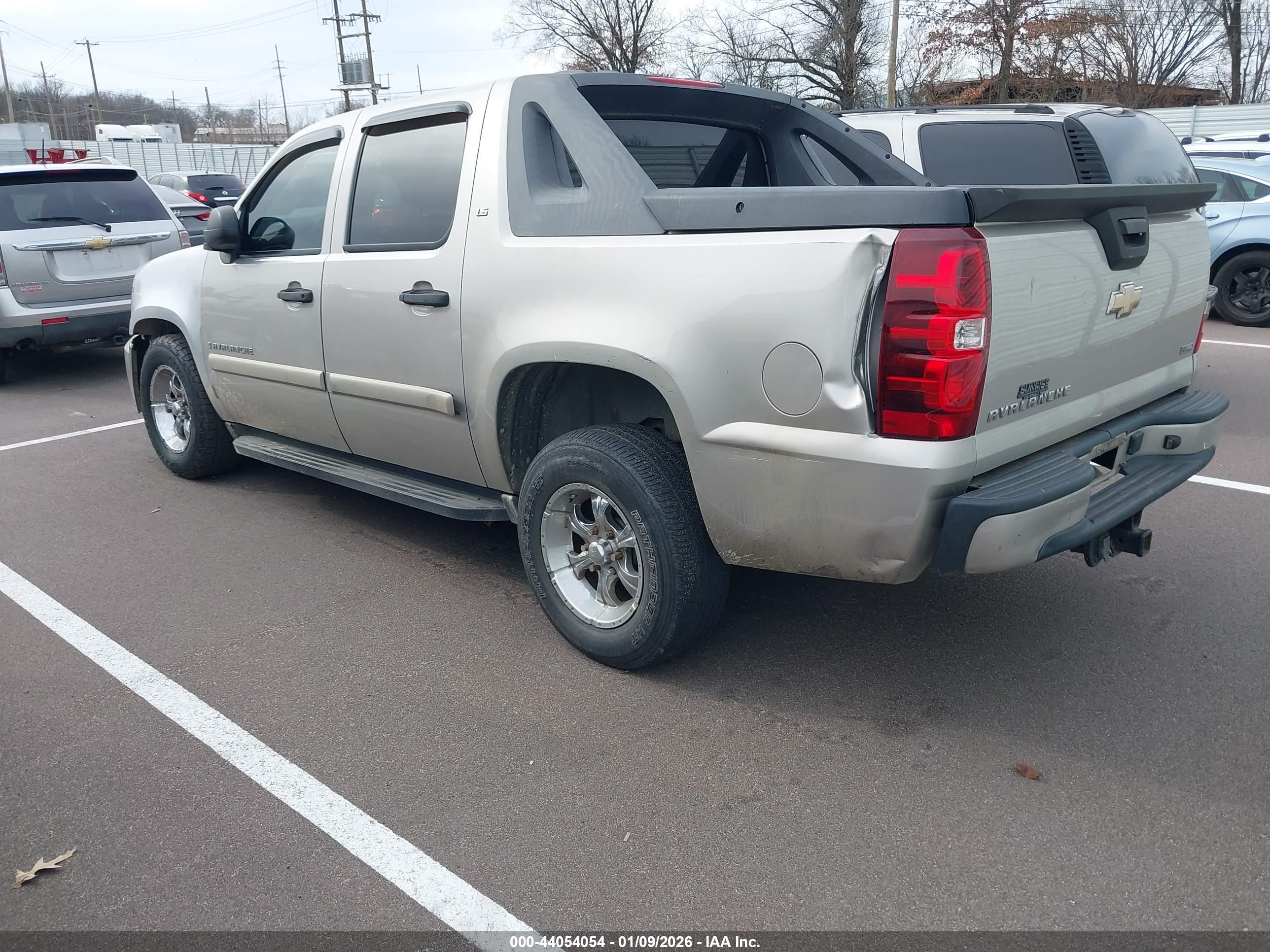 CHEVROLET AVALANCHE image 3