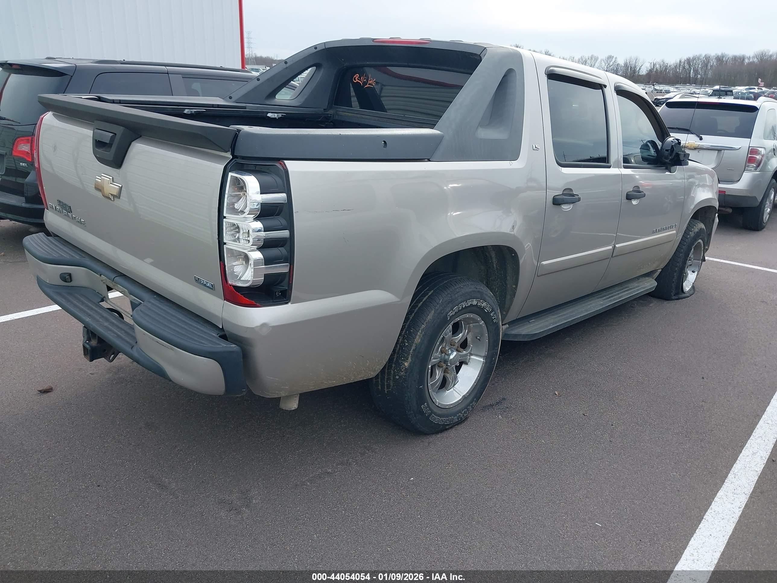 CHEVROLET AVALANCHE image 4