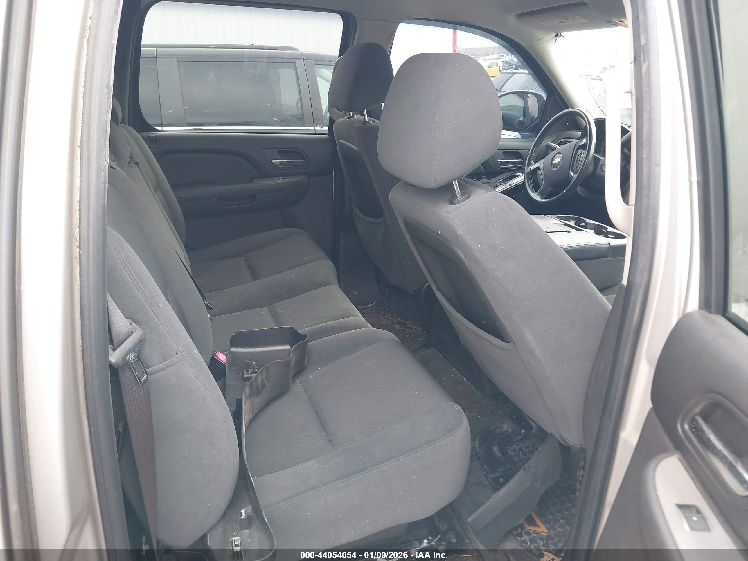 CHEVROLET AVALANCHE image 8