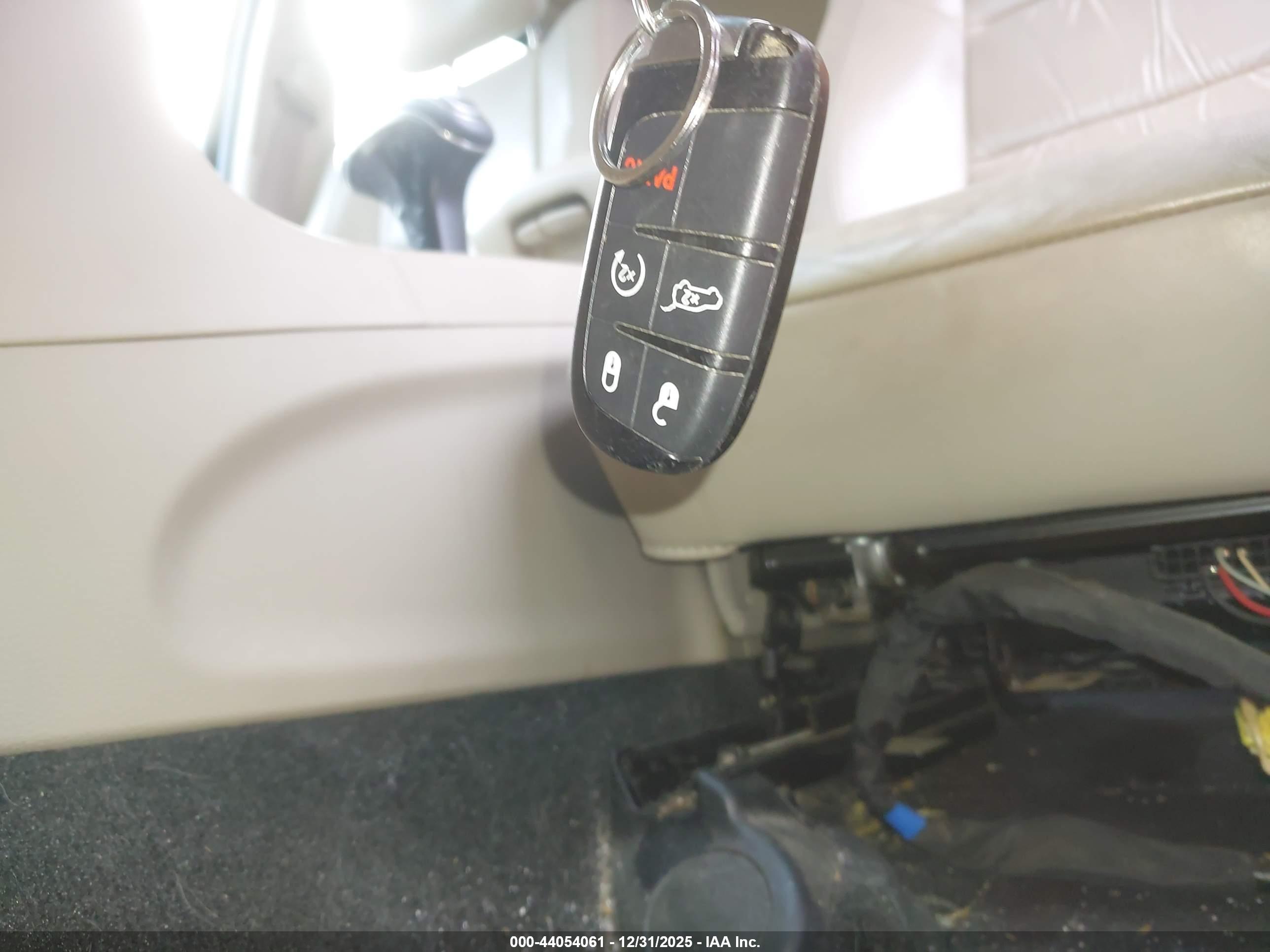 JEEP GRAND image 11