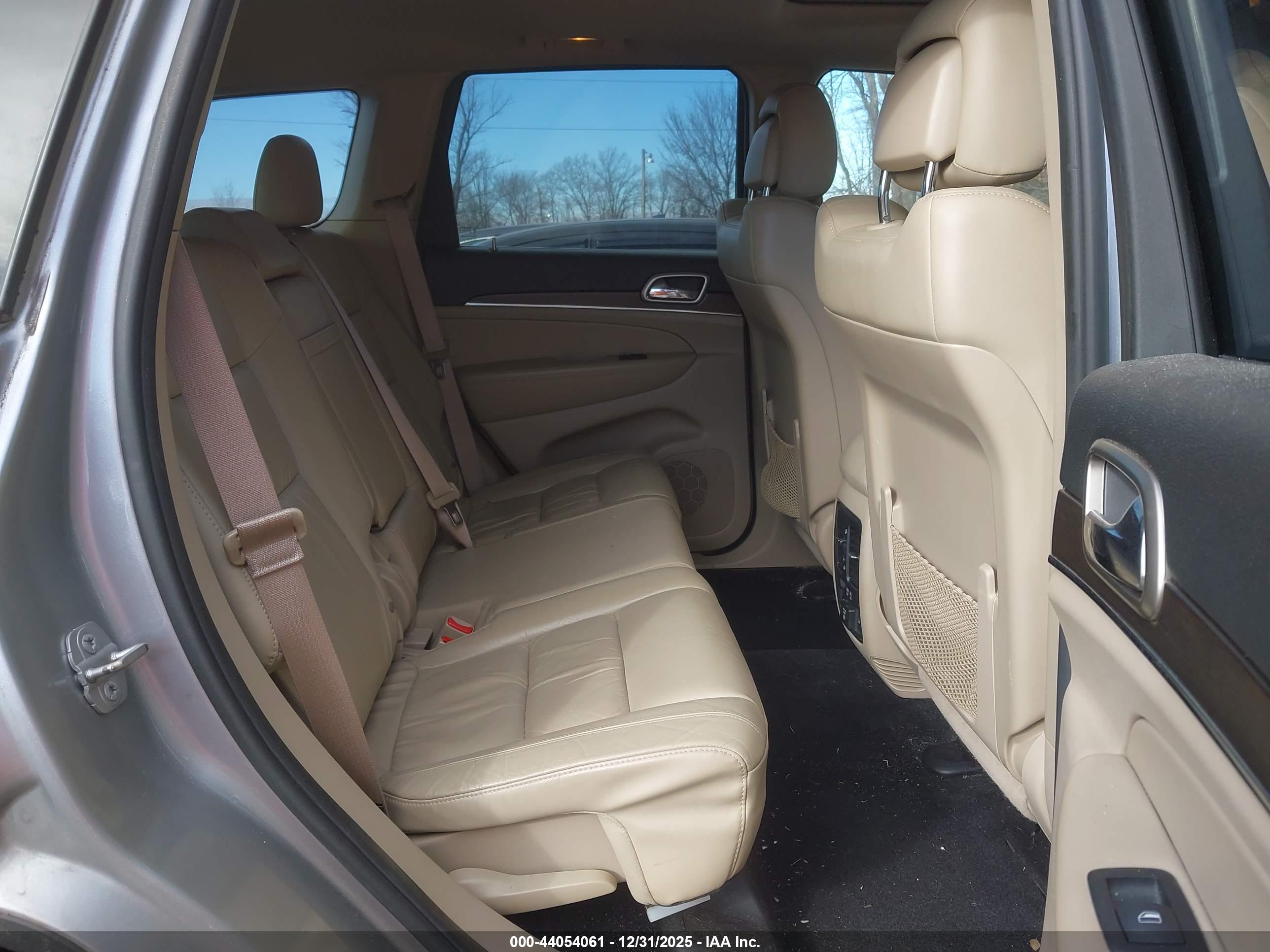 JEEP GRAND image 8