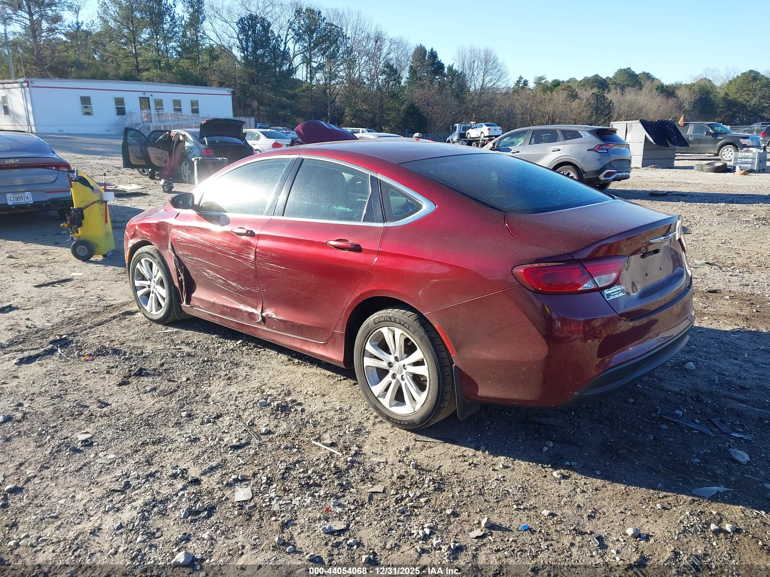 CHRYSLER 200 image 3