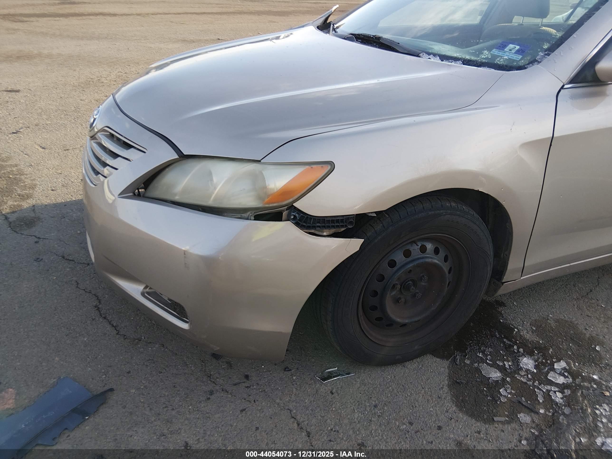 TOYOTA CAMRY image 6