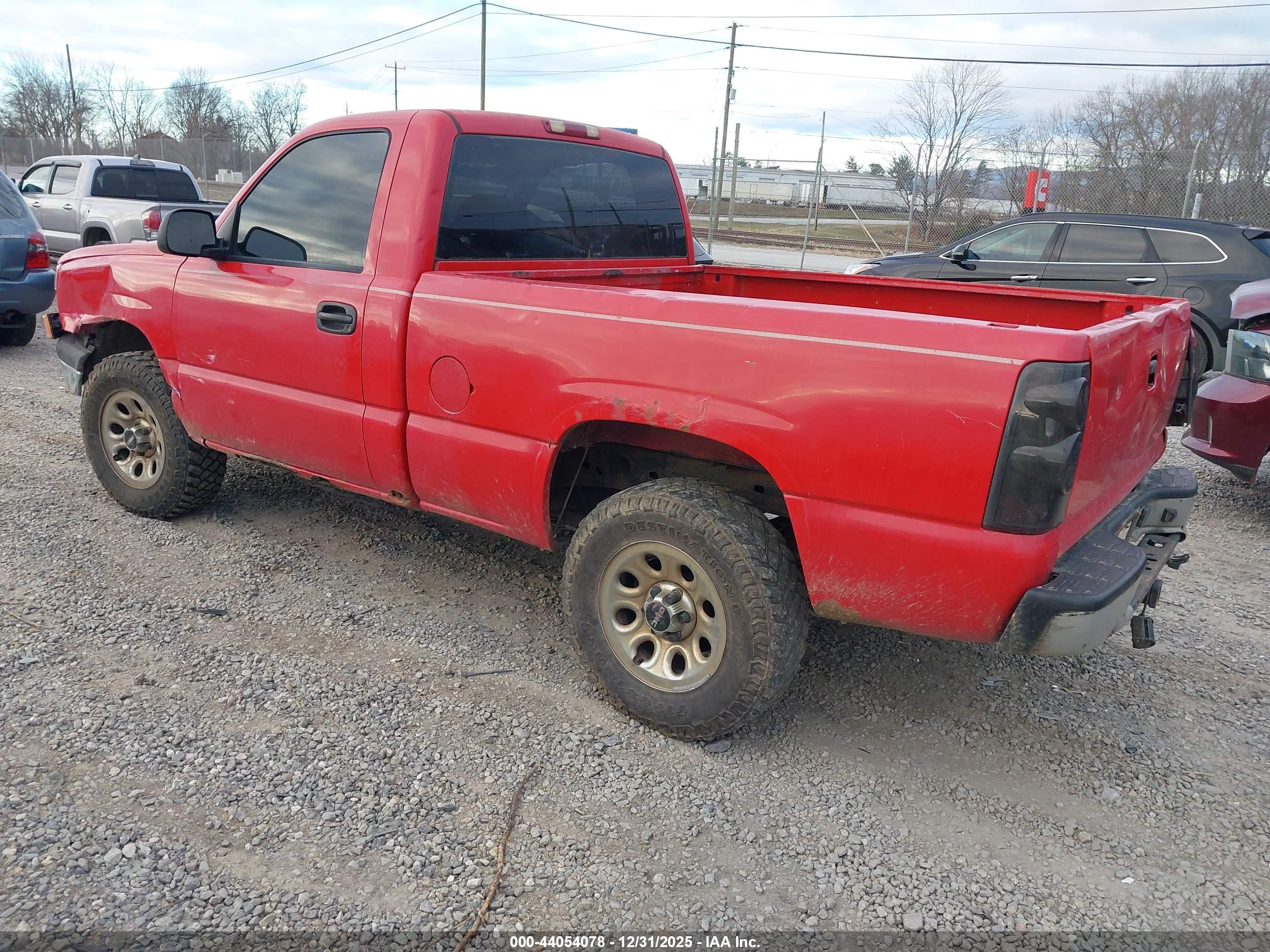 CHEVROLET SILVERADO image 3
