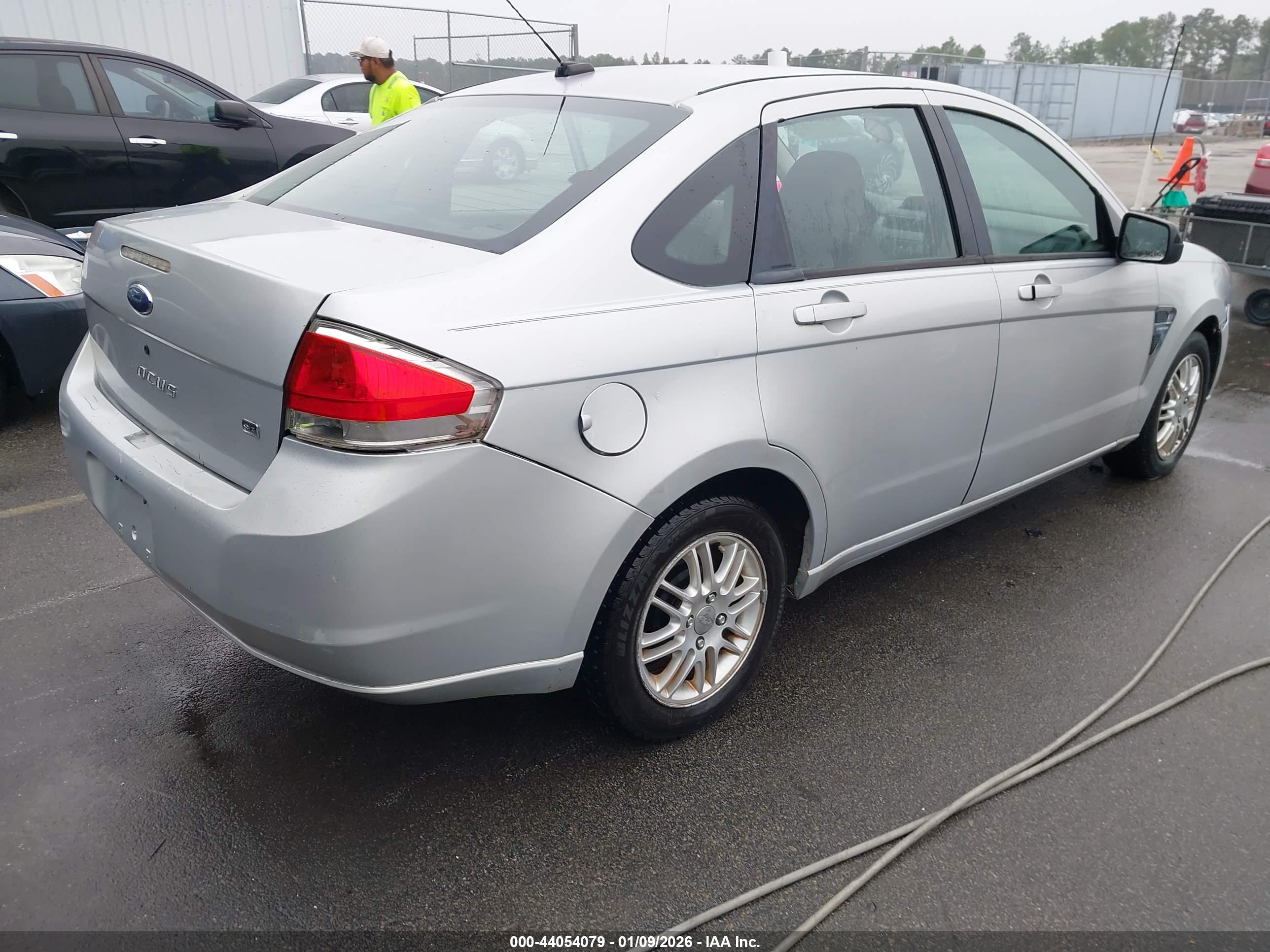FORD FOCUS image 4