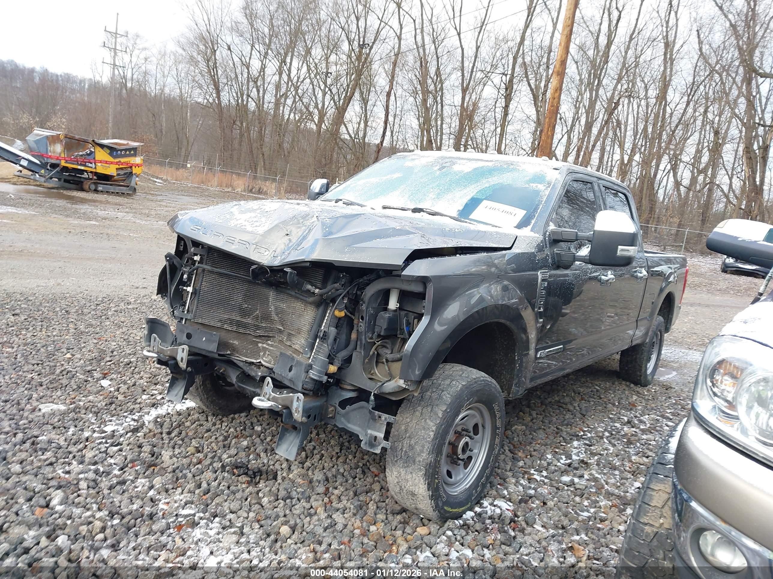 FORD F-250 image 2