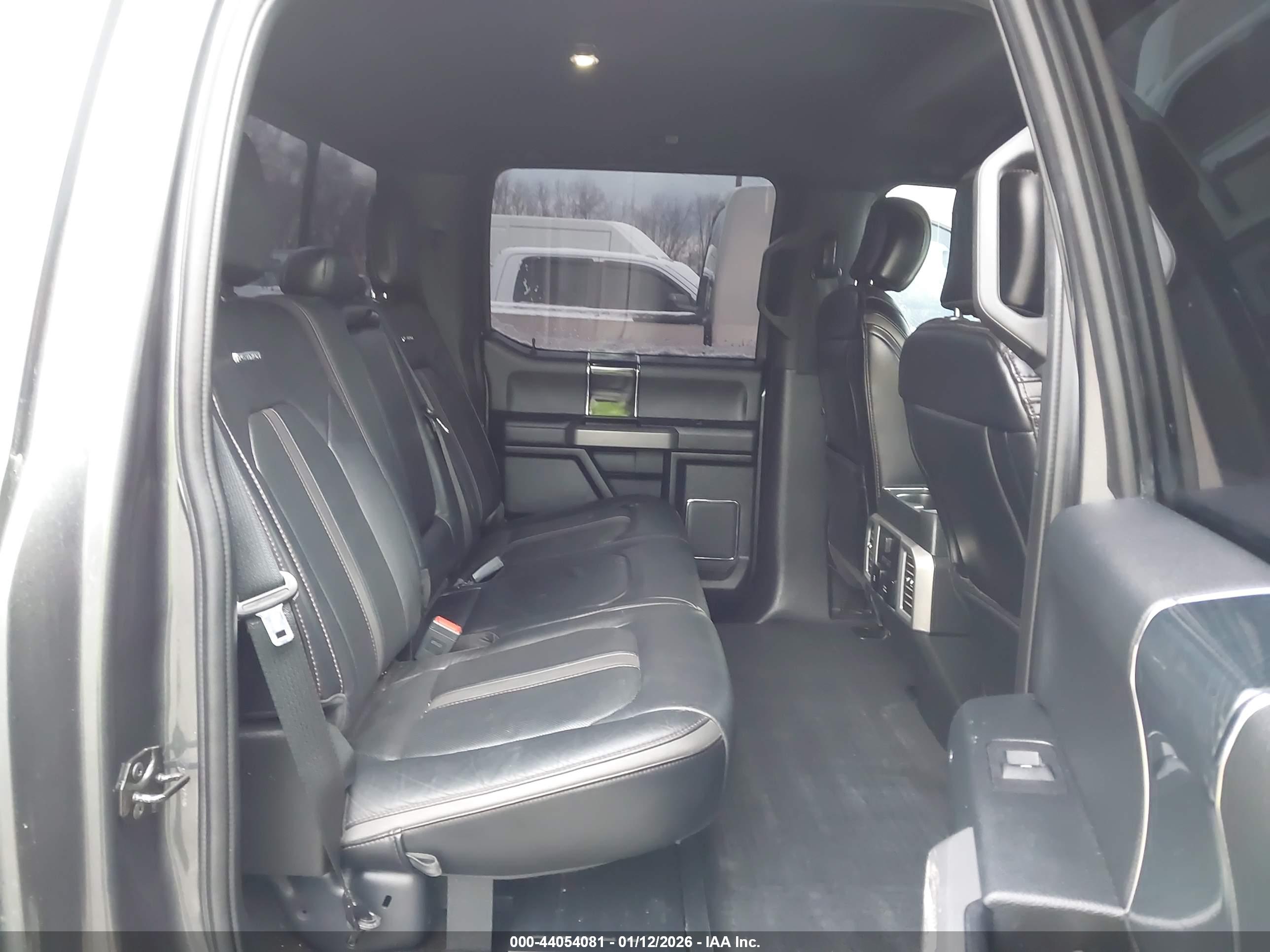 FORD F-250 image 8