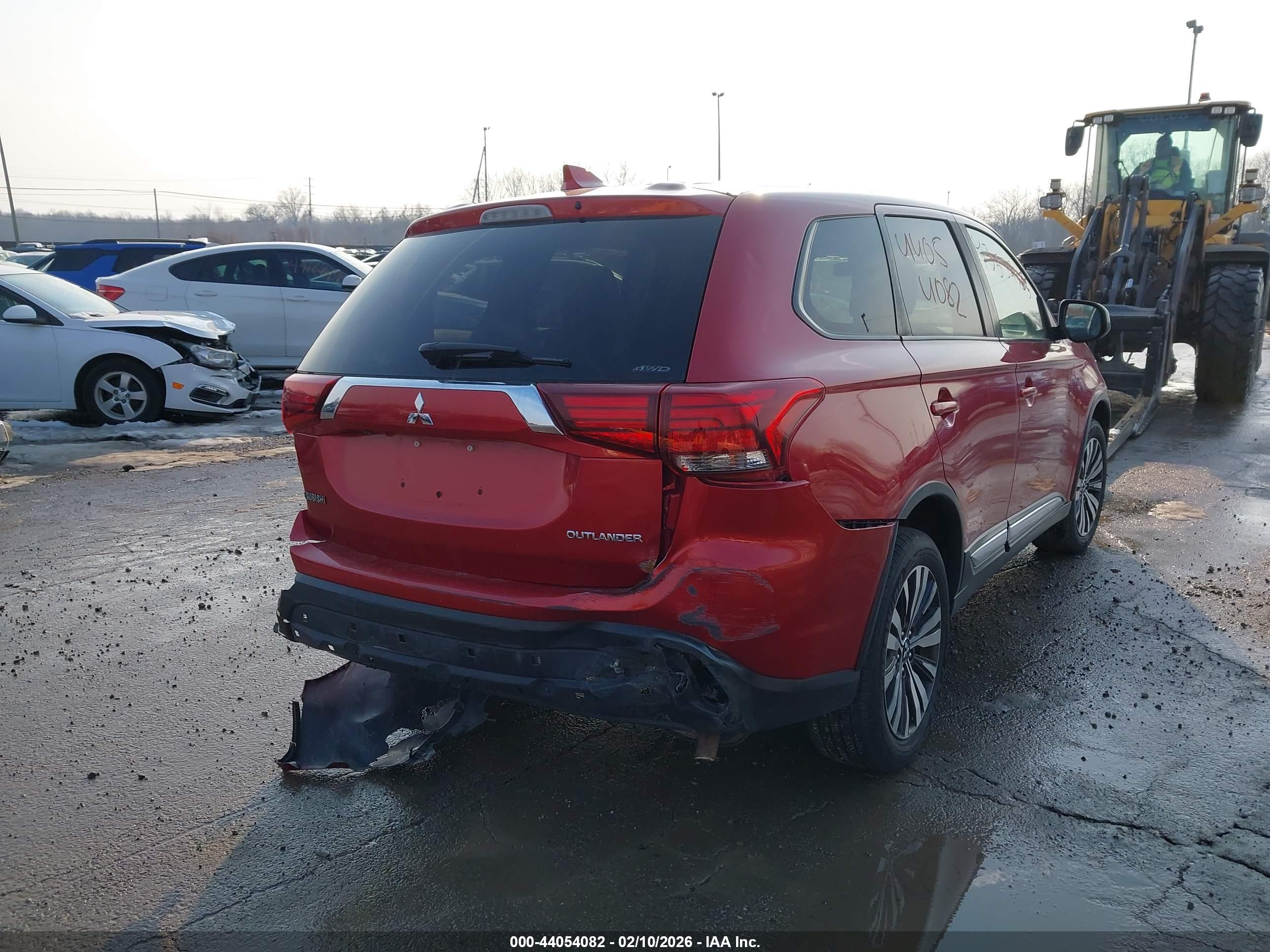 MITSUBISHI OUTLANDER image 4