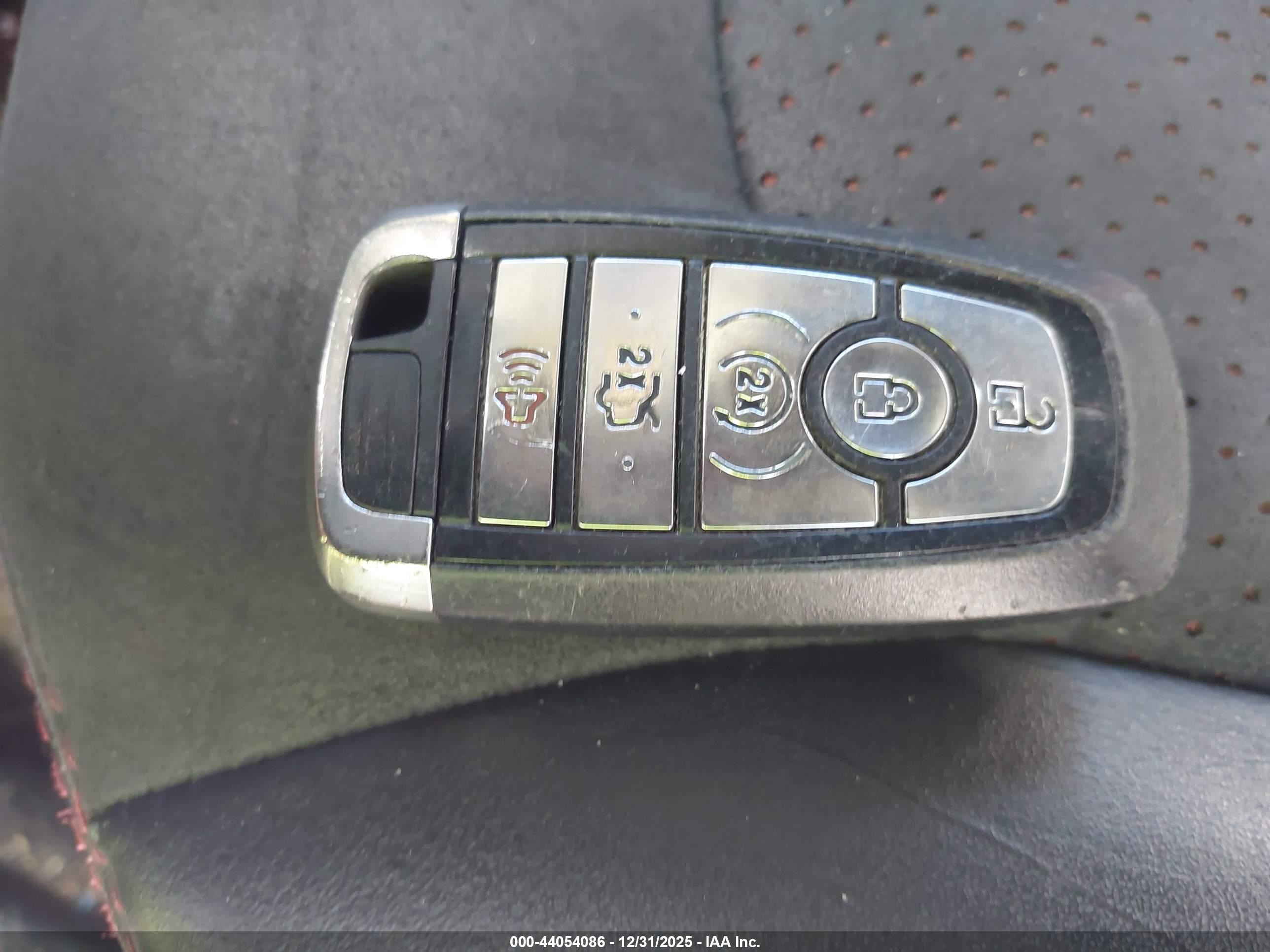 FORD EXPLORER image 11