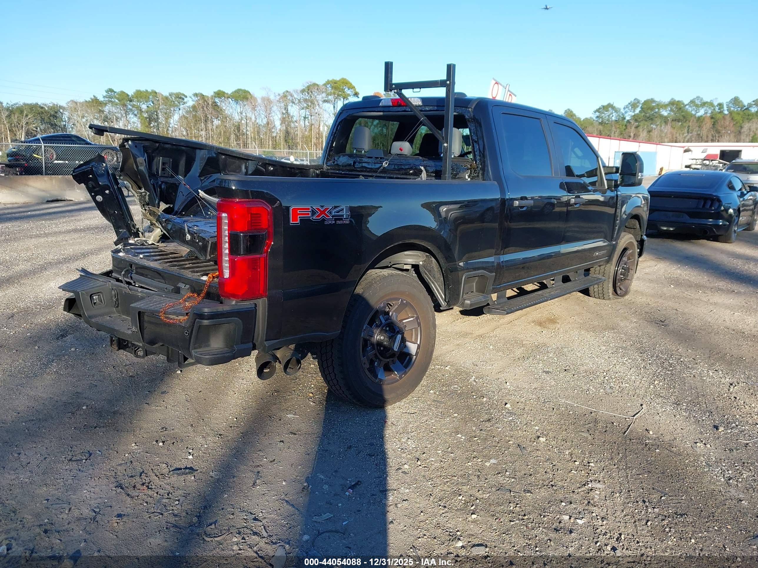 FORD F-250 image 4