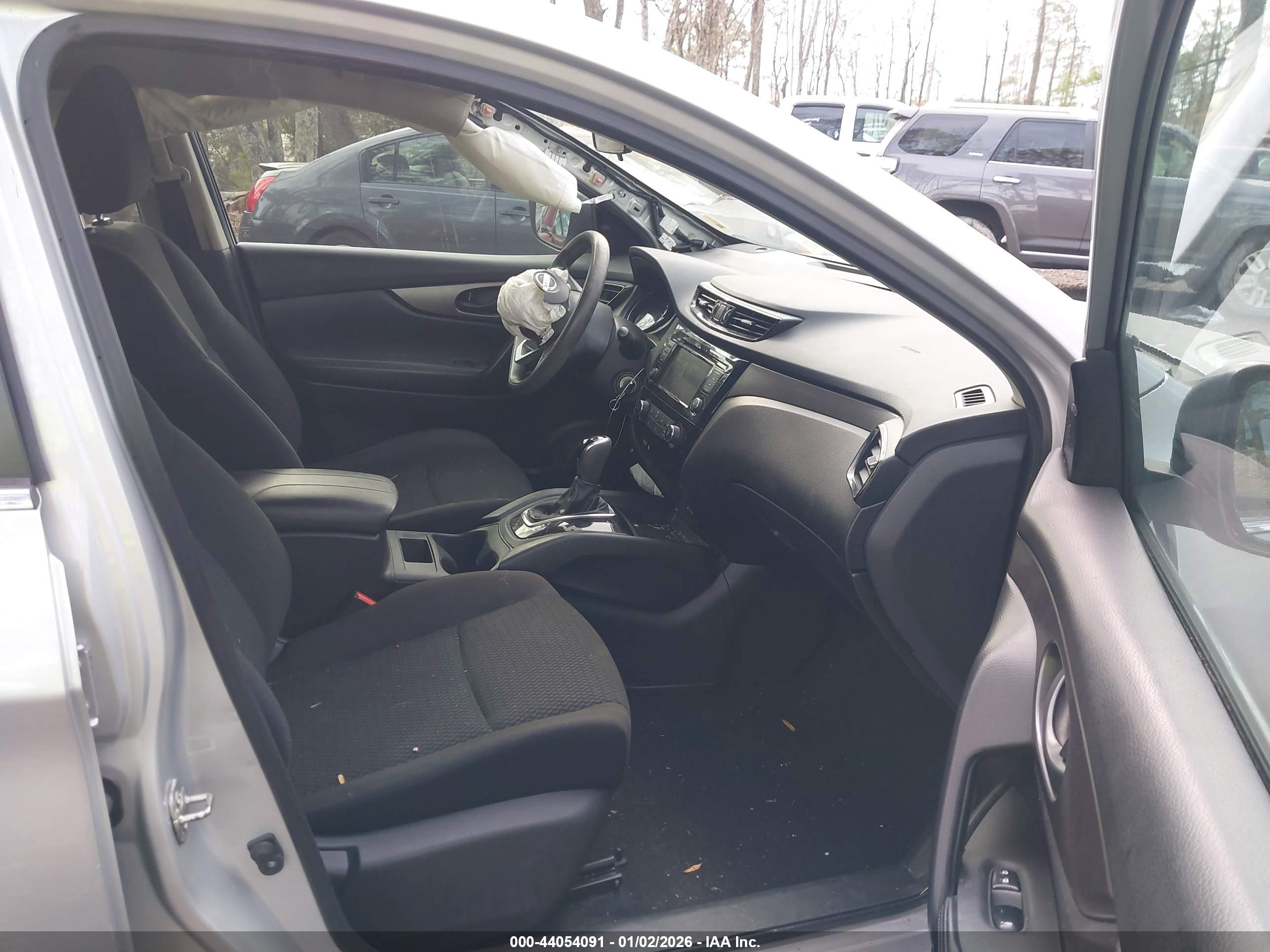 NISSAN ROGUE image 5