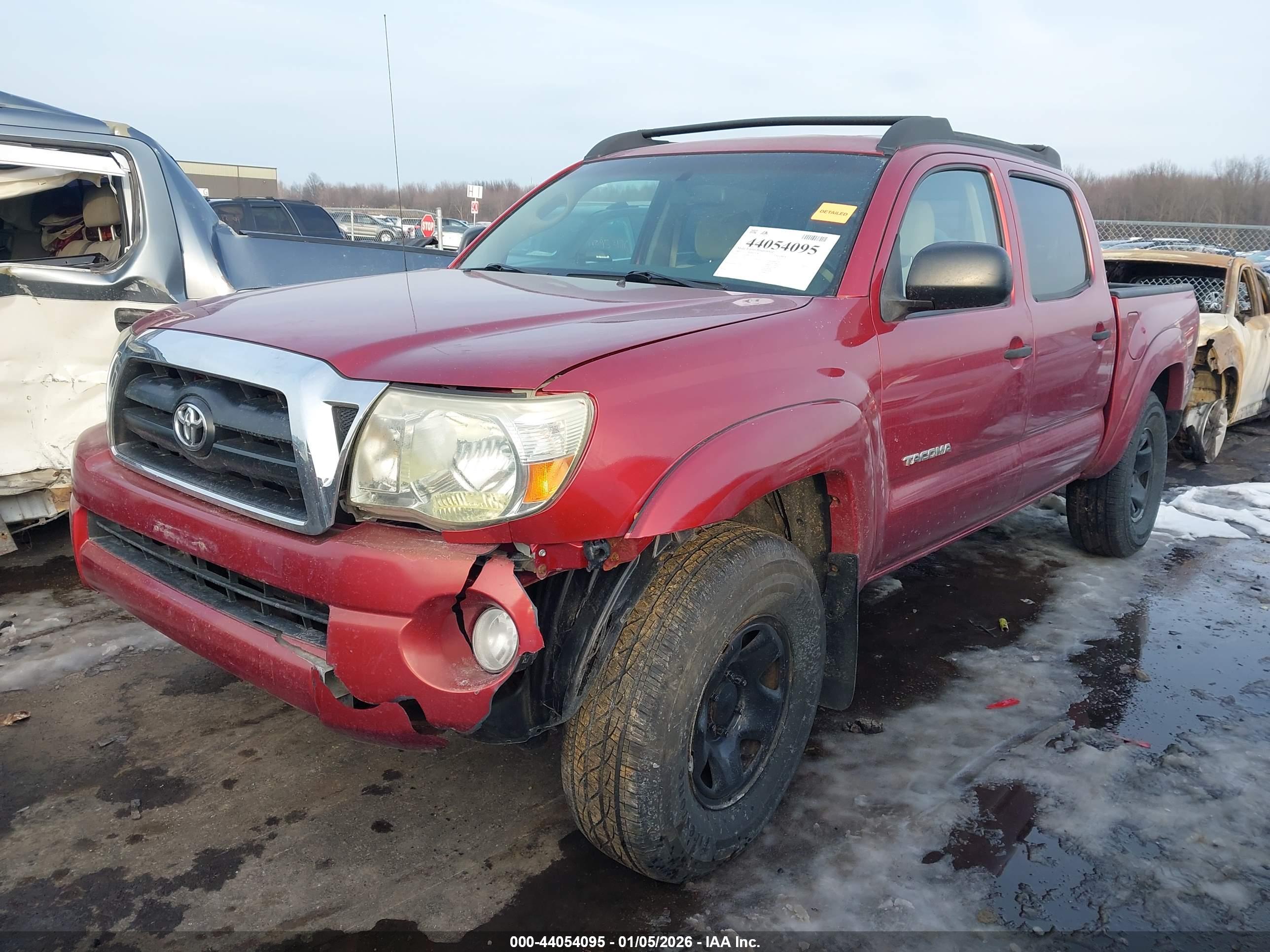 TOYOTA TACOMA image 2