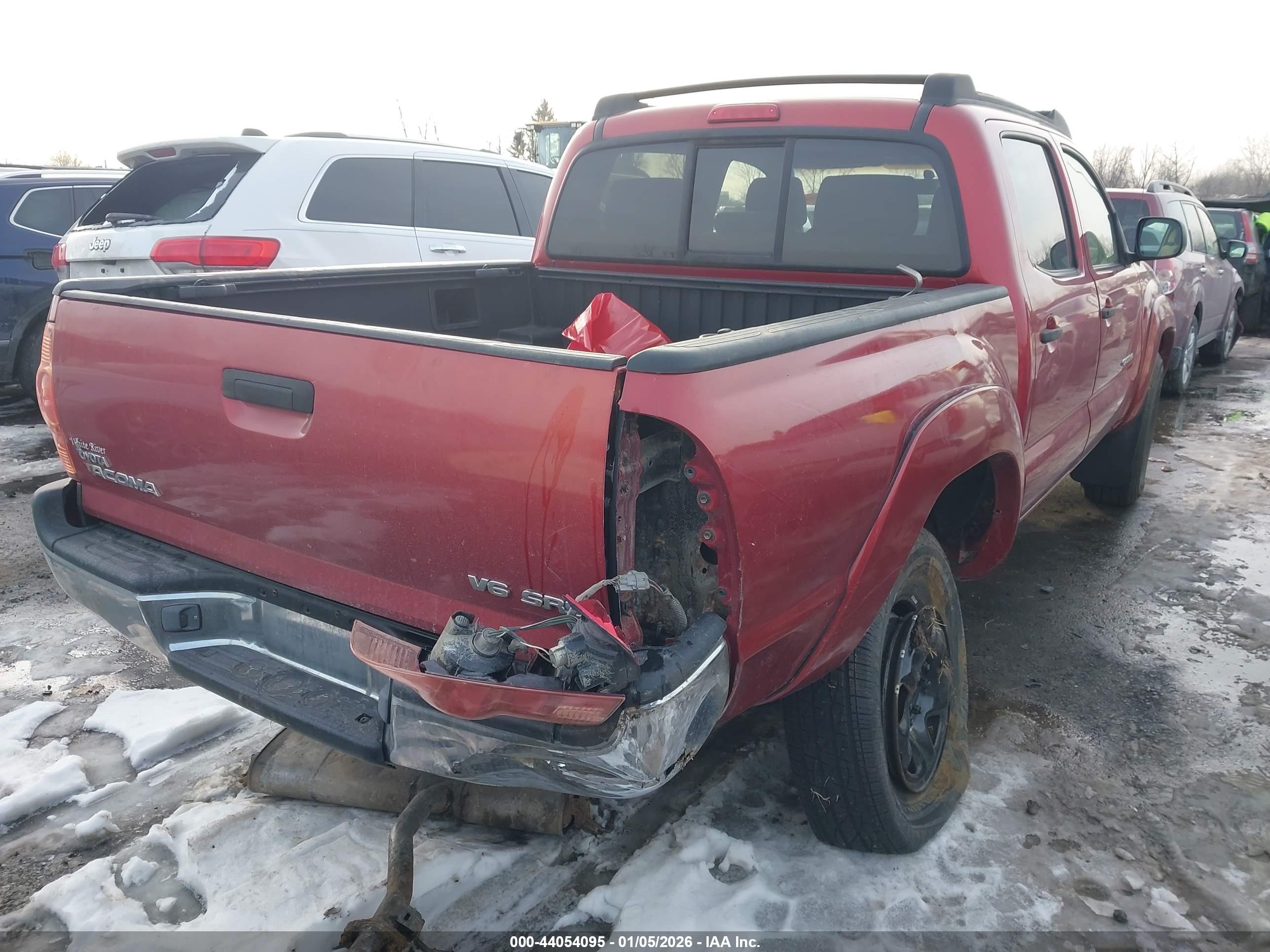 TOYOTA TACOMA image 4