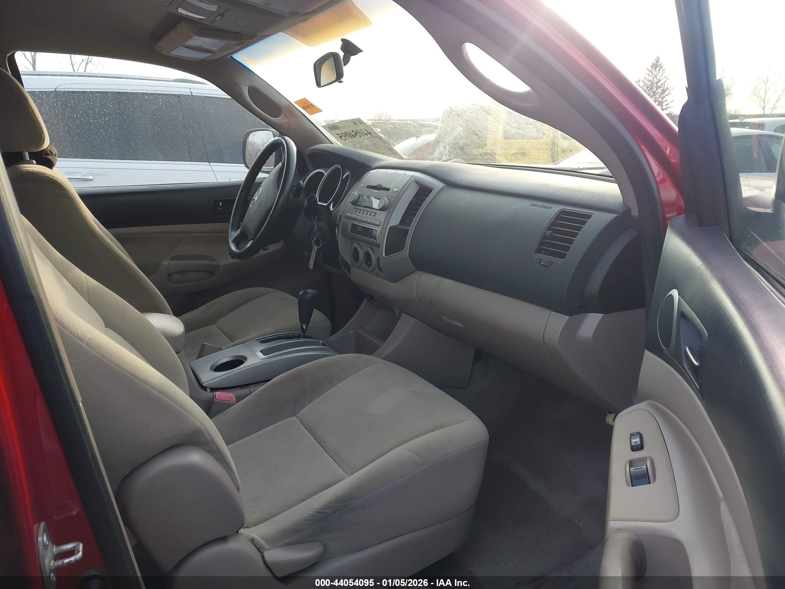 TOYOTA TACOMA image 5