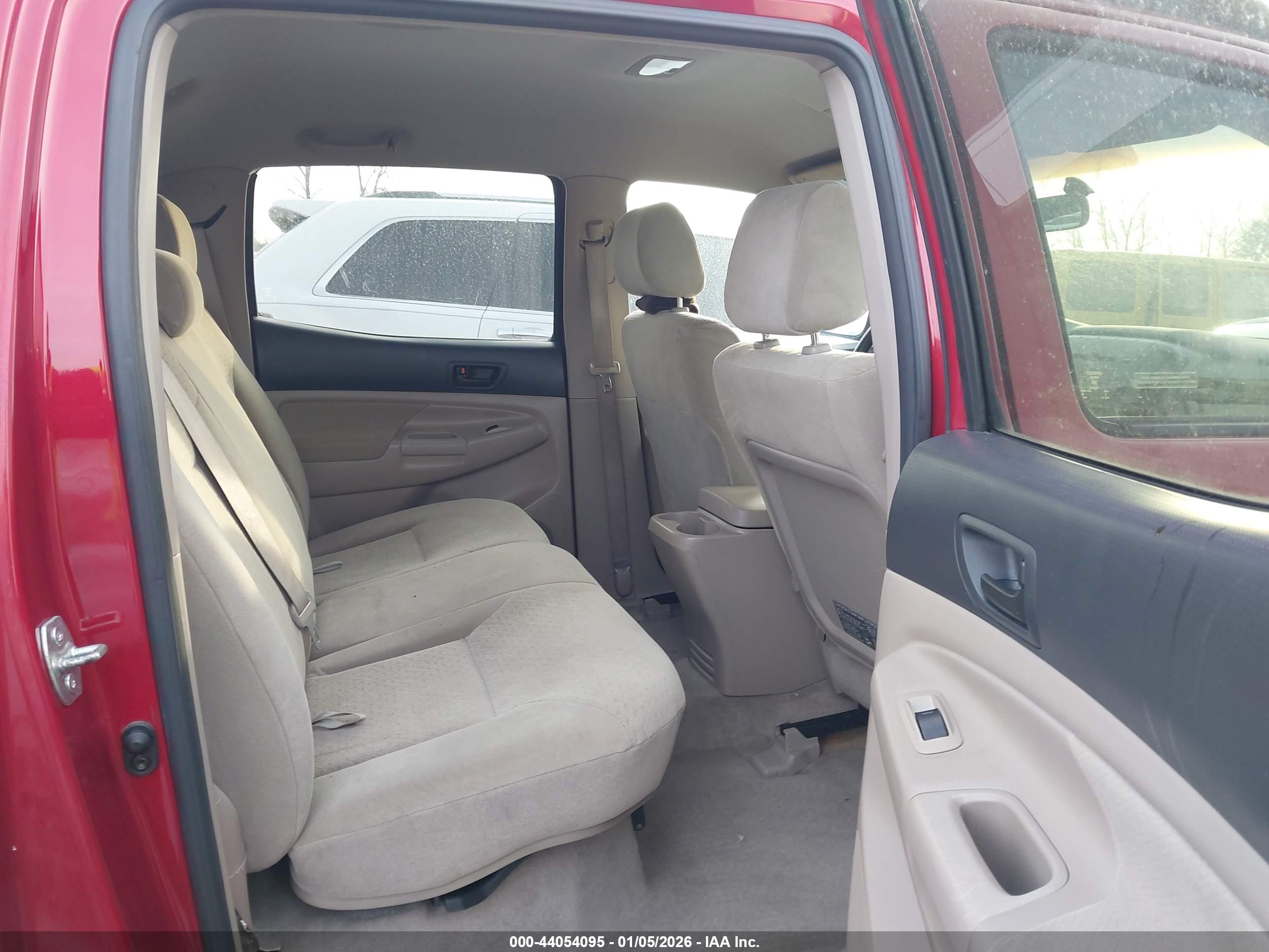 TOYOTA TACOMA image 8