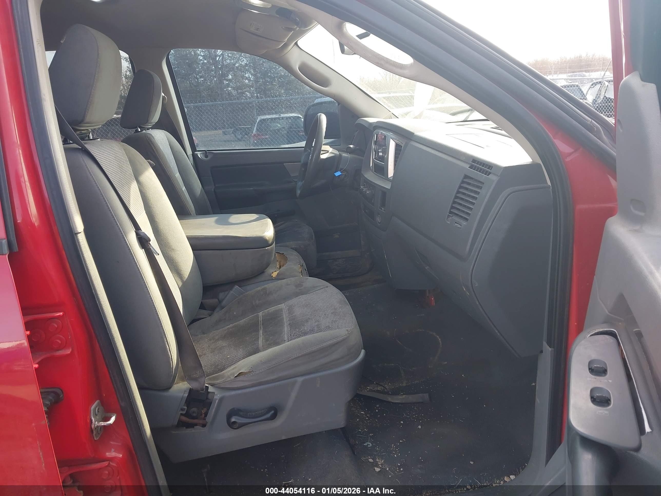 DODGE RAM image 5