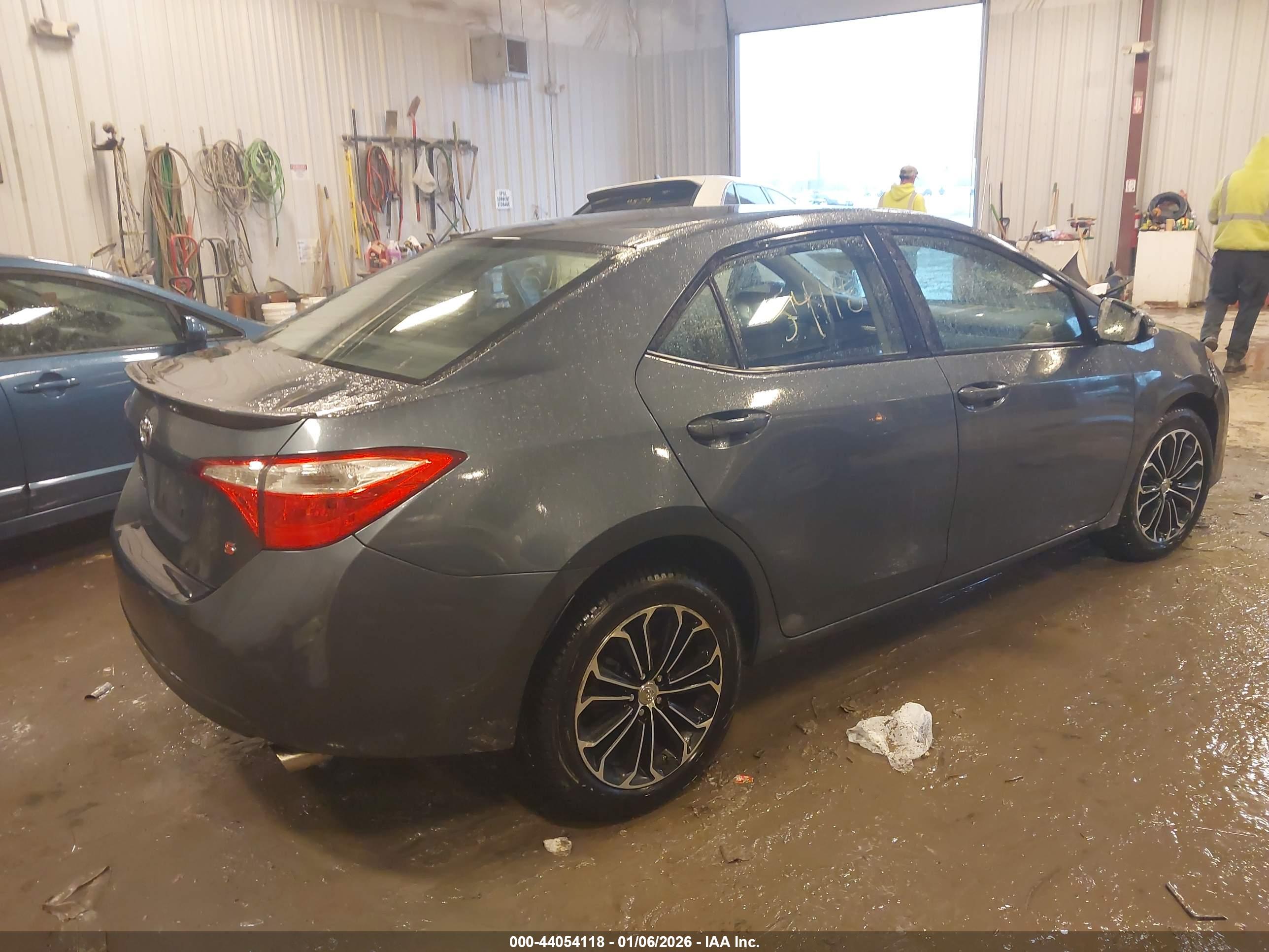 TOYOTA COROLLA image 4