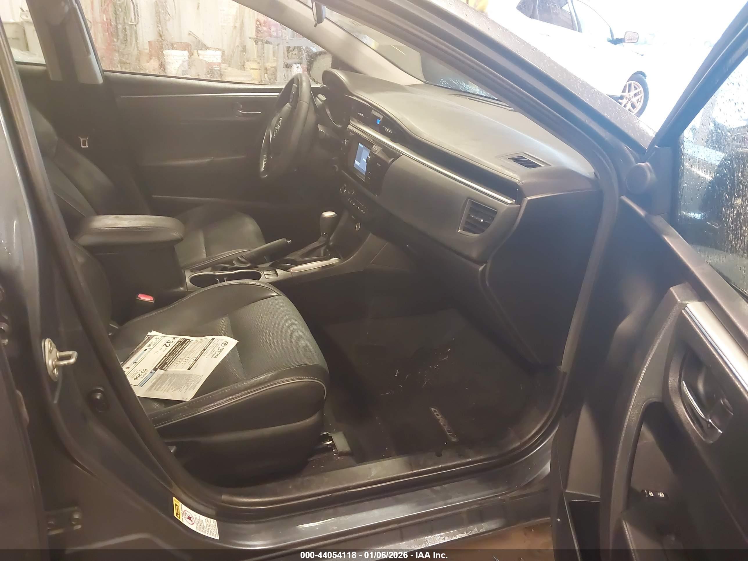 TOYOTA COROLLA image 5