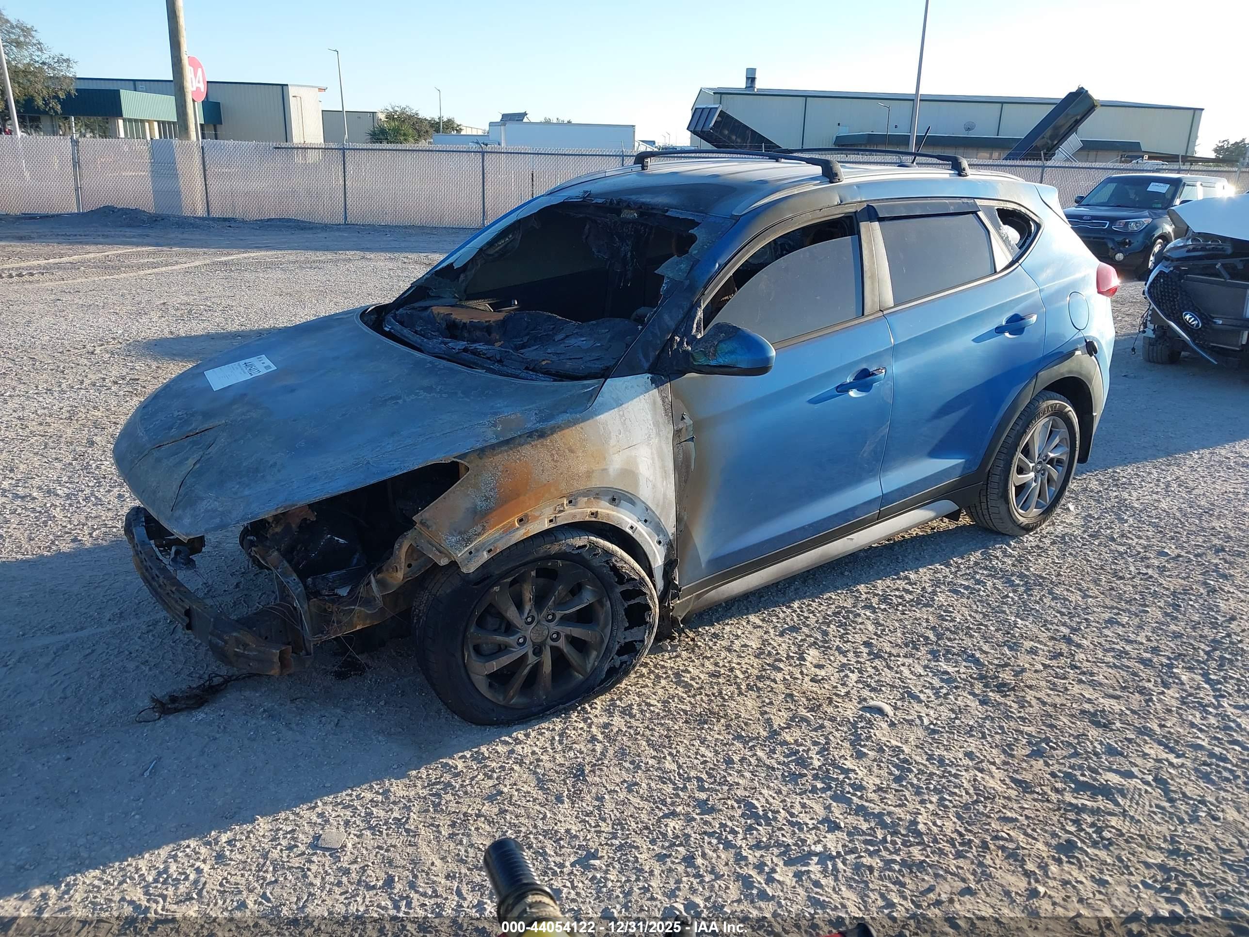HYUNDAI TUCSON image 2