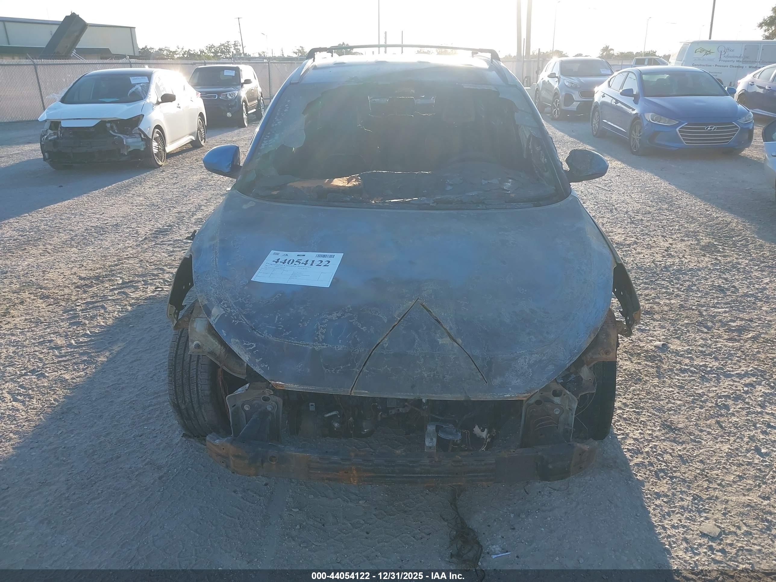 HYUNDAI TUCSON image 6