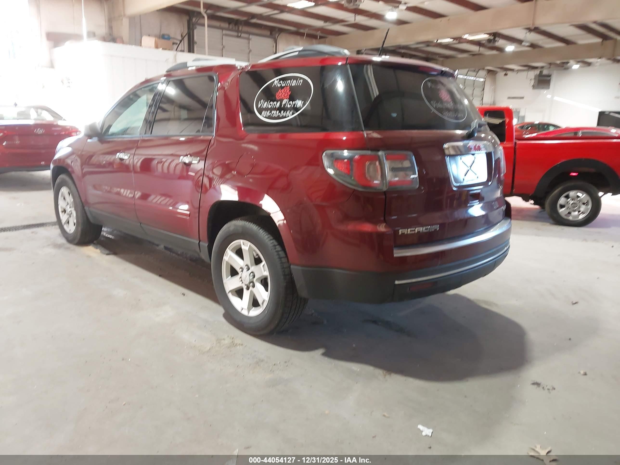 GMC ACADIA image 3