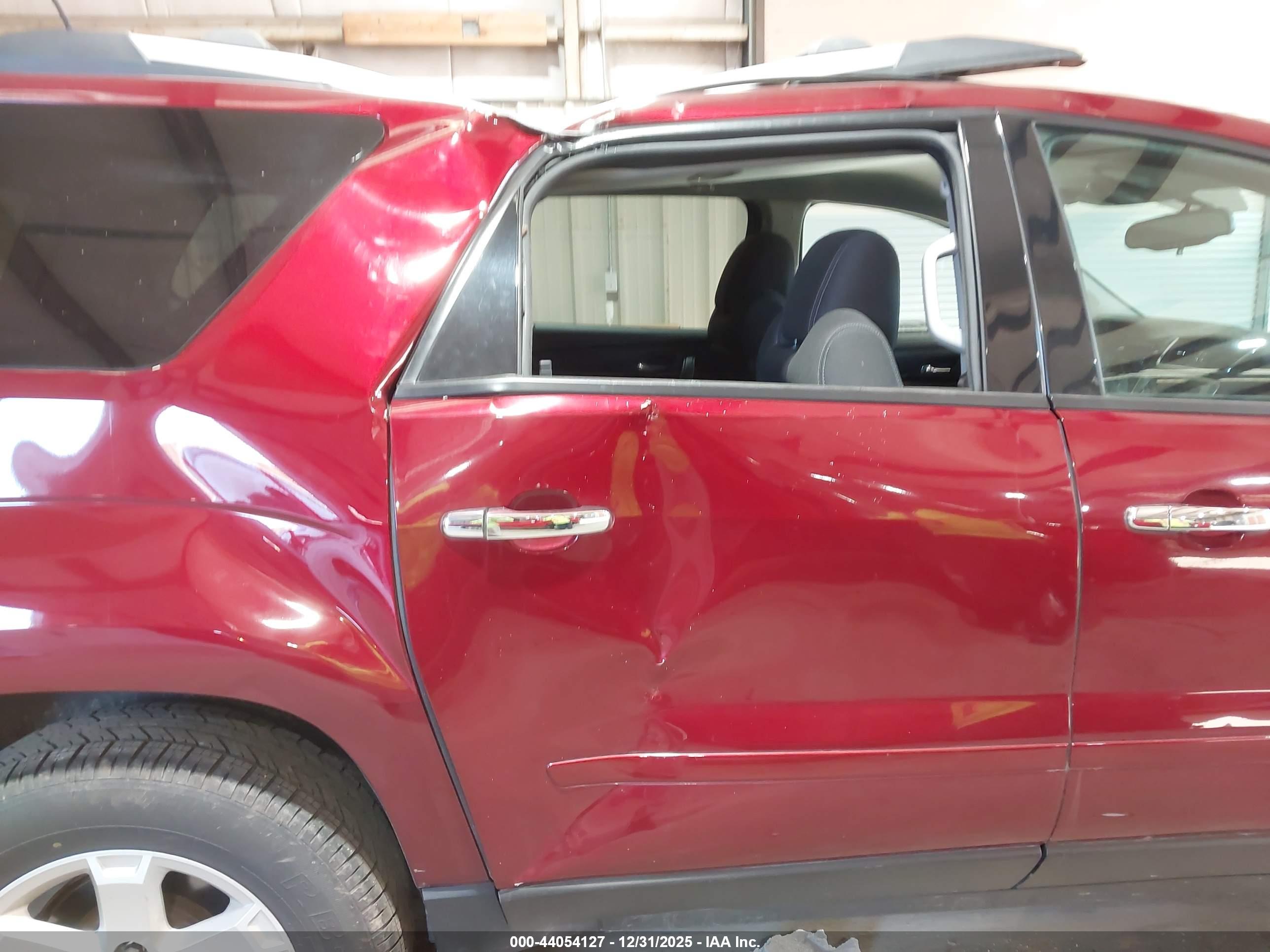 GMC ACADIA image 6