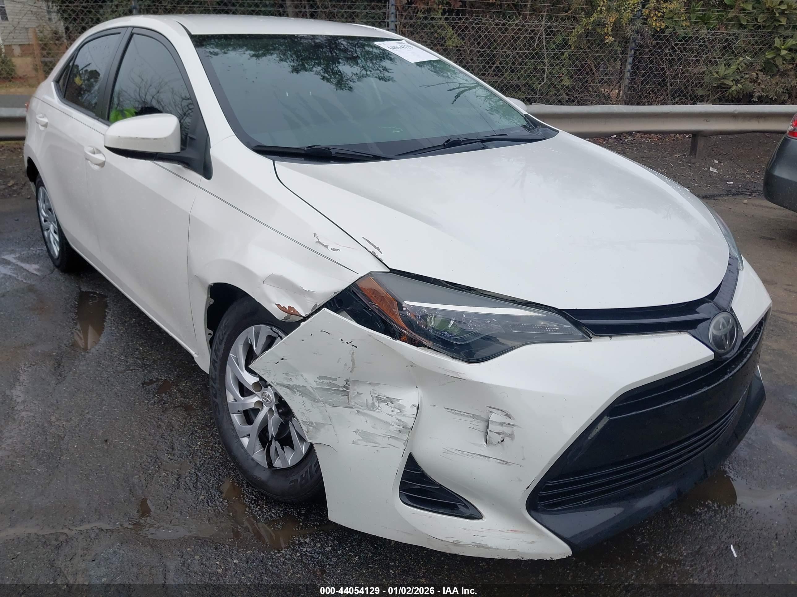 TOYOTA COROLLA image 6