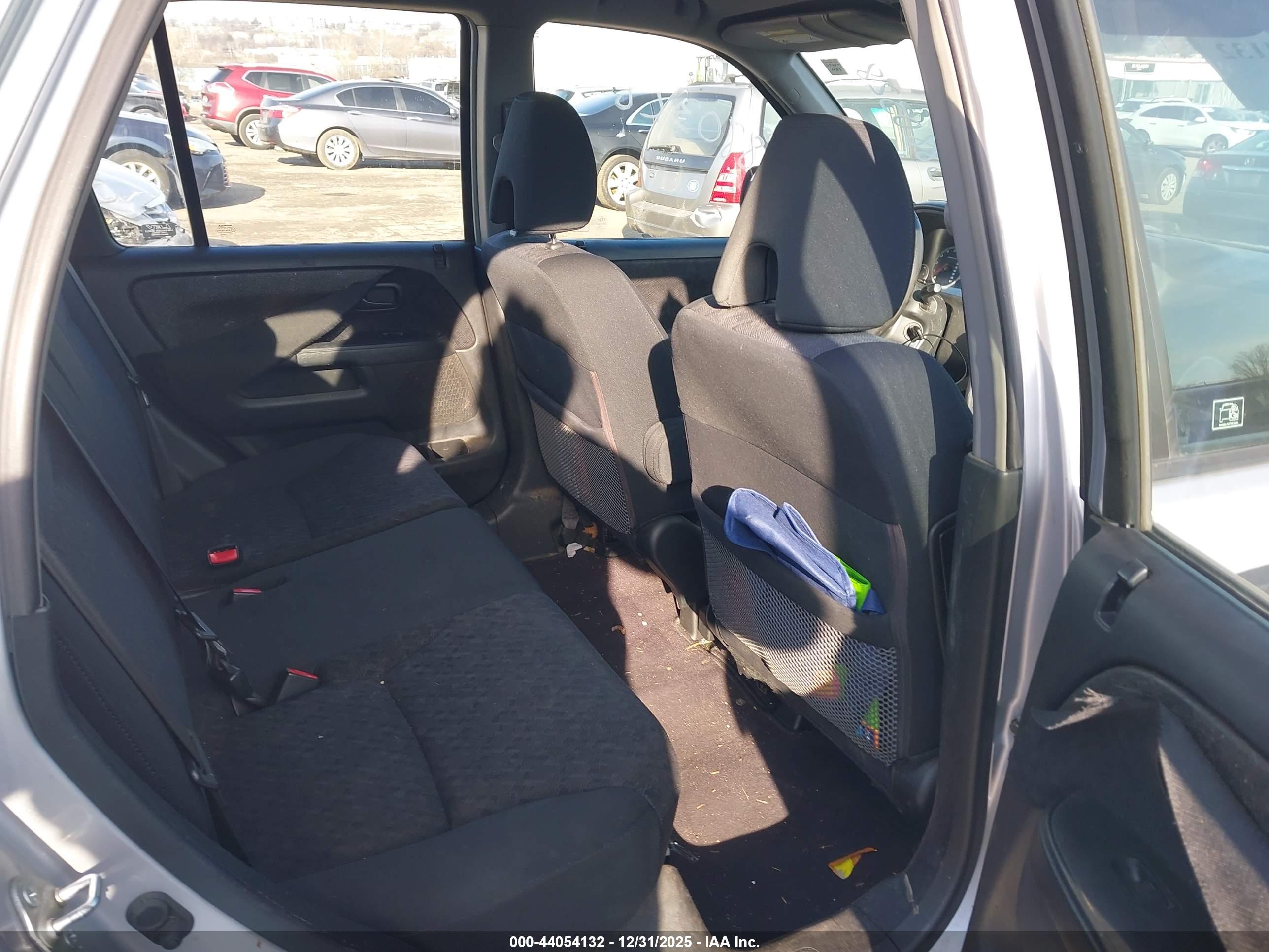 HONDA CR-V image 8