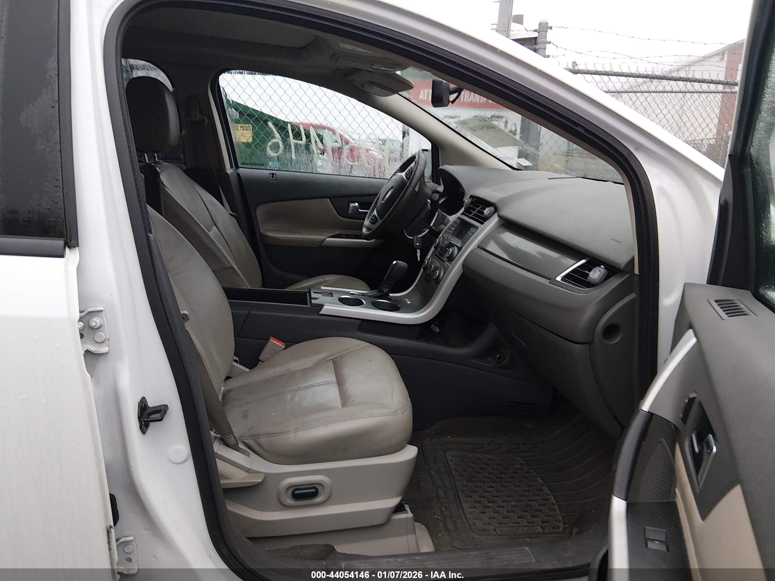 FORD EDGE image 5