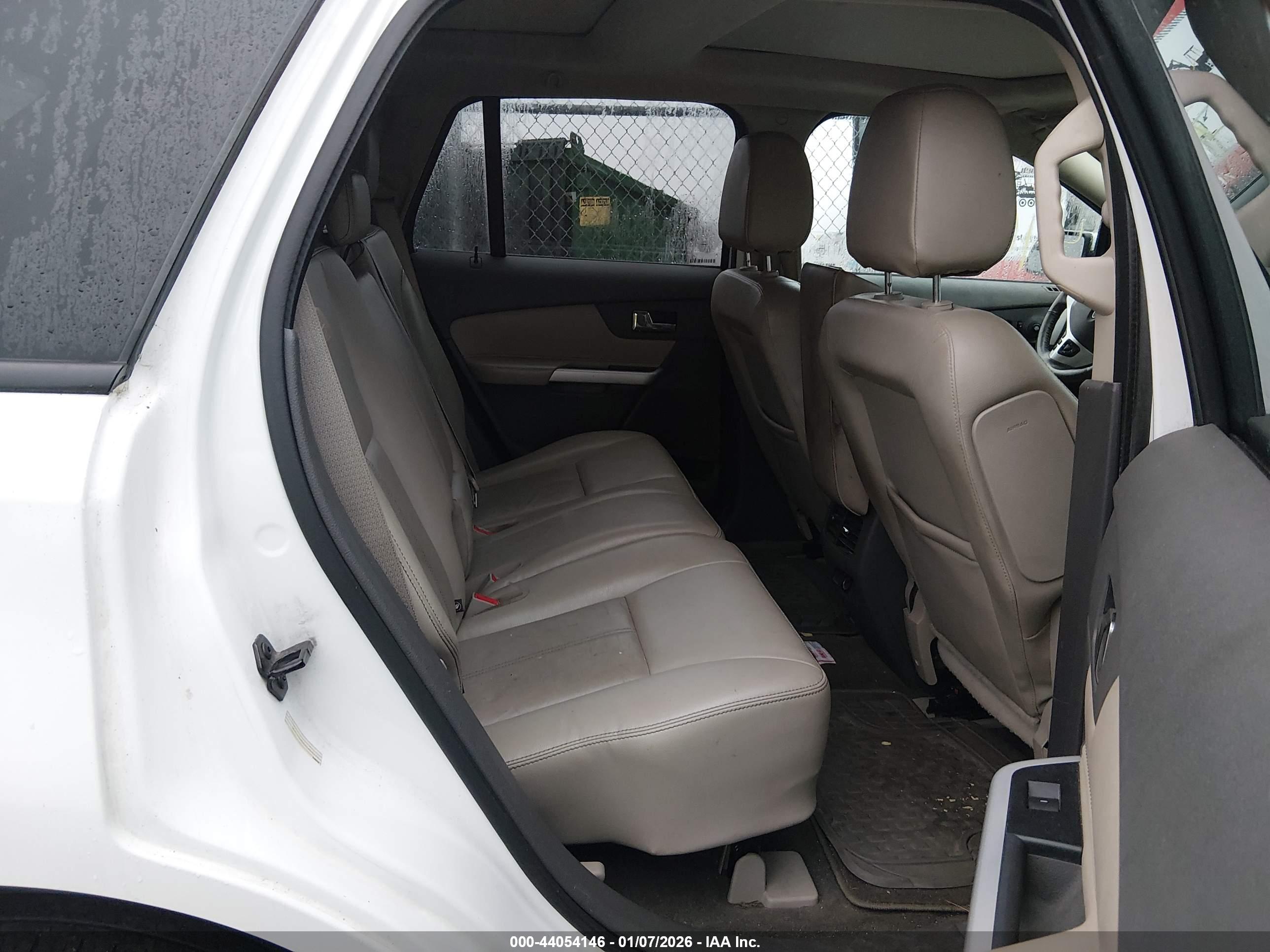 FORD EDGE image 8