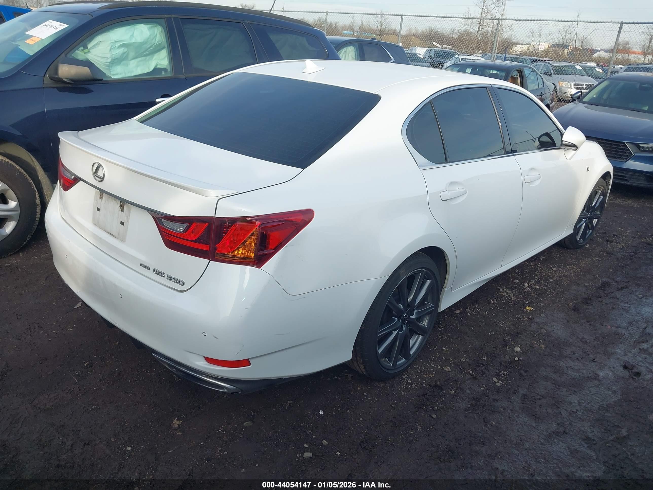 LEXUS GS image 4